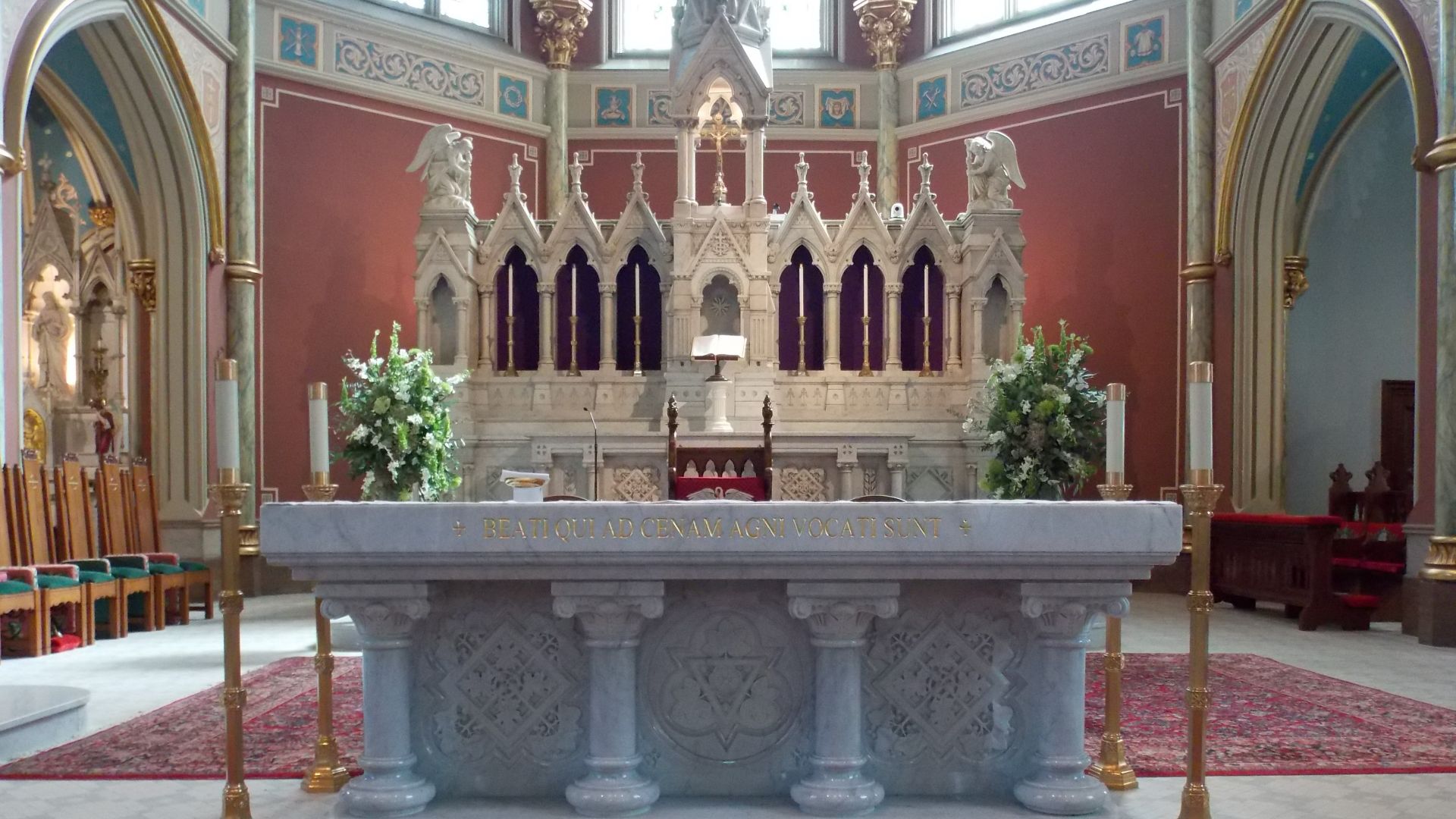 File:Cathedral of St. John the Baptist interior - Savannah, Georgia 01.JPG
