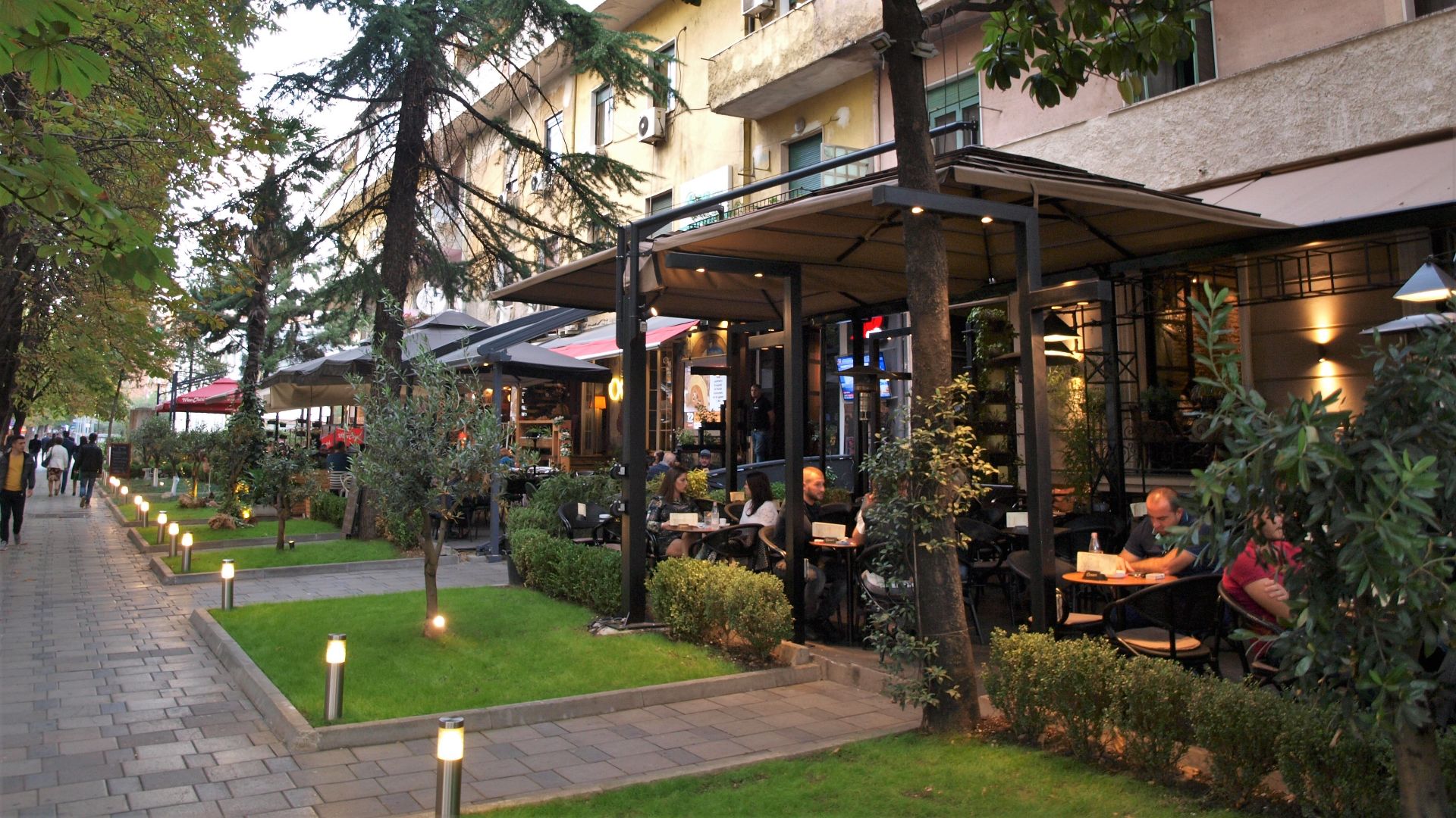 File:Tirana - street, cafe, lifestyle 2017.jpg