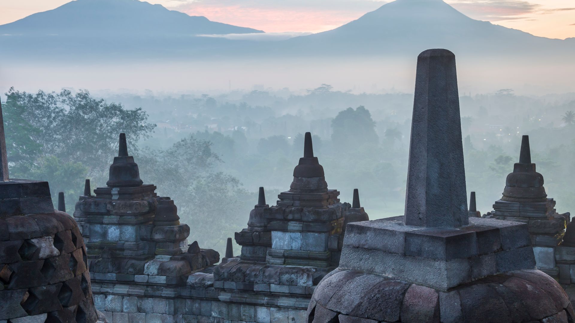 File:Borobudur-Temple-Park Indonesia Stupas-of-Borobudur-06.jpg
