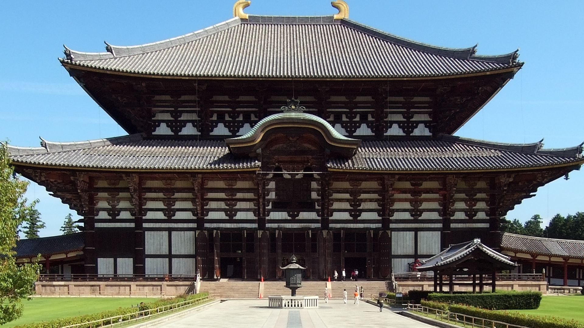 File:Tōdai-ji Kon-dō.jpg