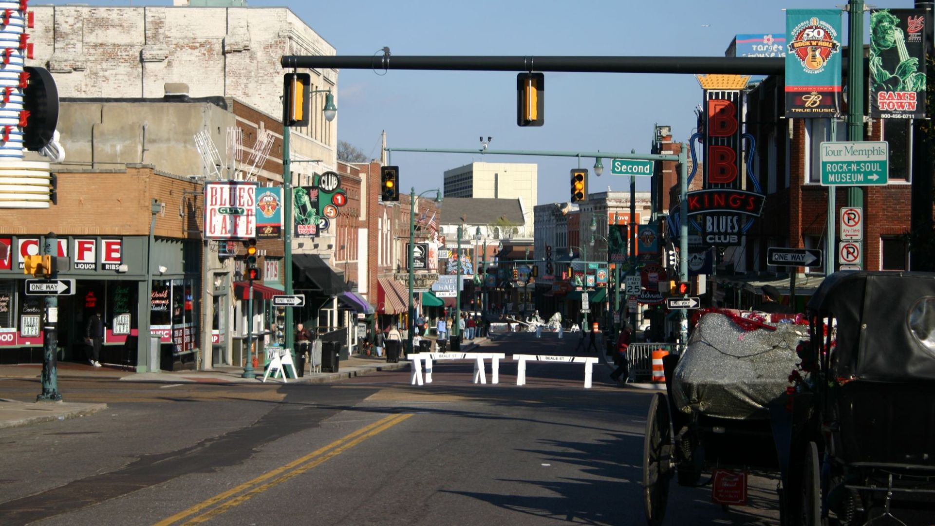 File:Beale Street in Memphis Tennessee.jpg