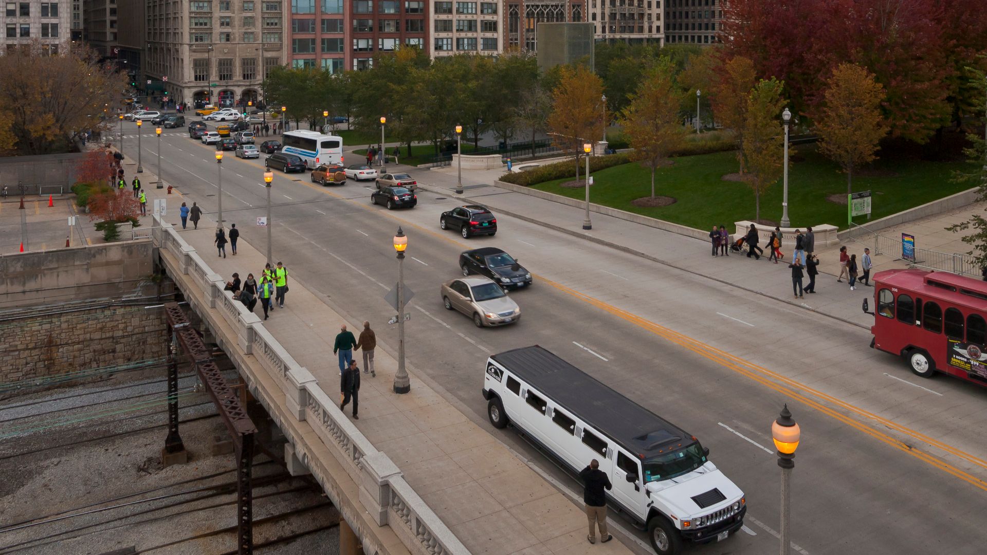 File:Calle E Monroe St, Chicago, Illinois, Estados Unidos, 2012-10-20, DD 04.jpg