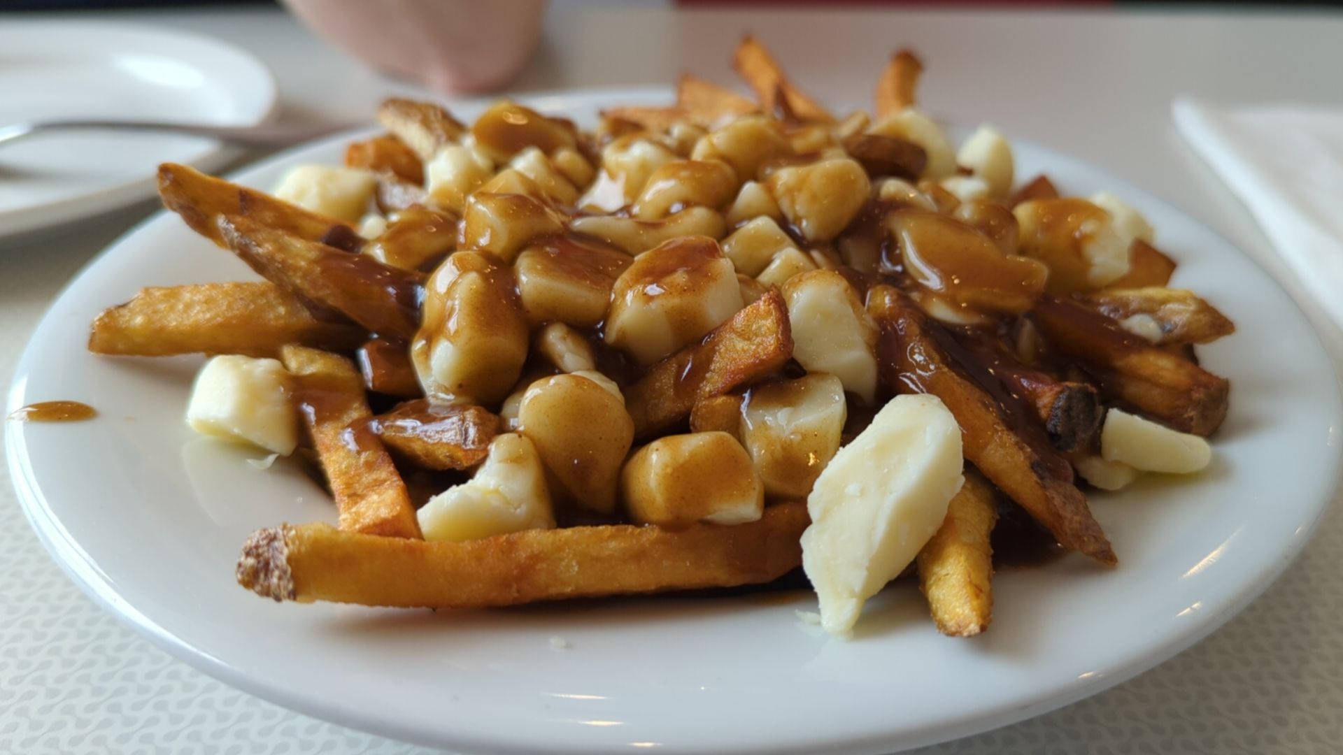File:Poutine from Windsor, ON.jpg