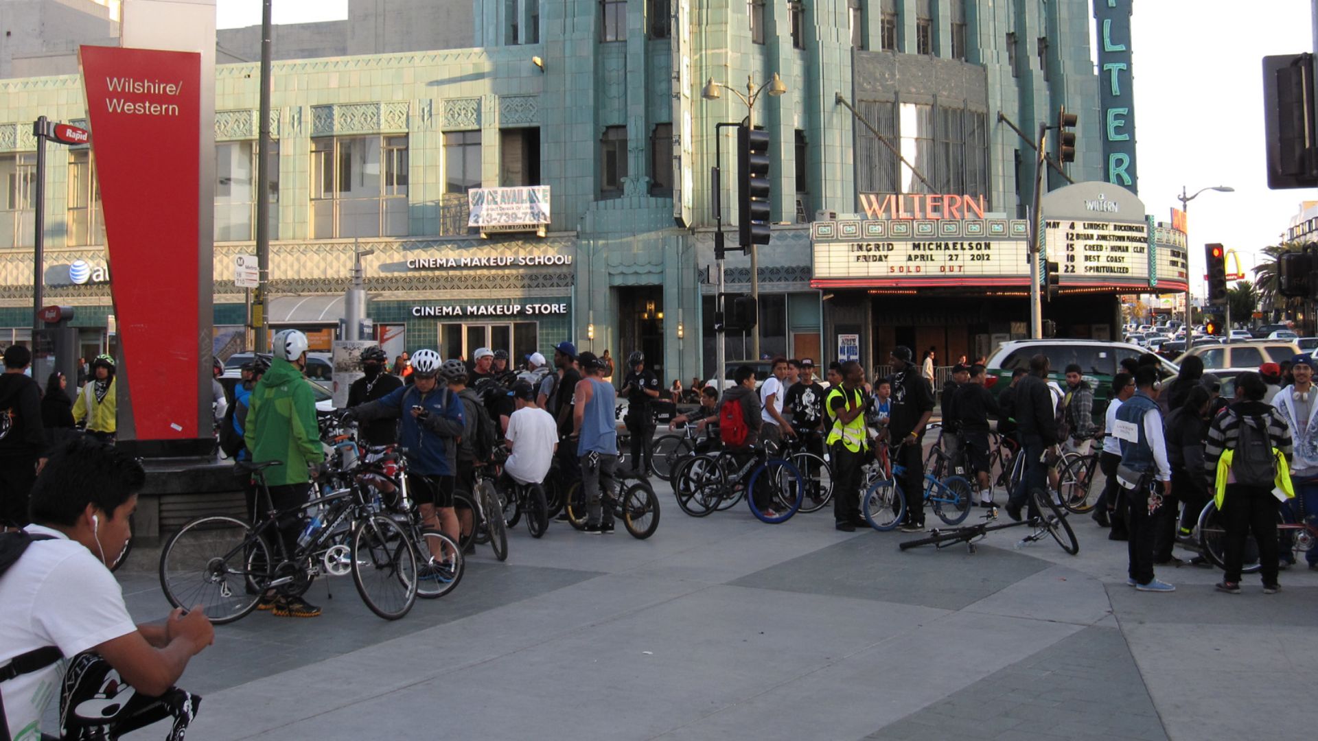 File:Wilshire & Western, Los Angeles (6980127598).jpg