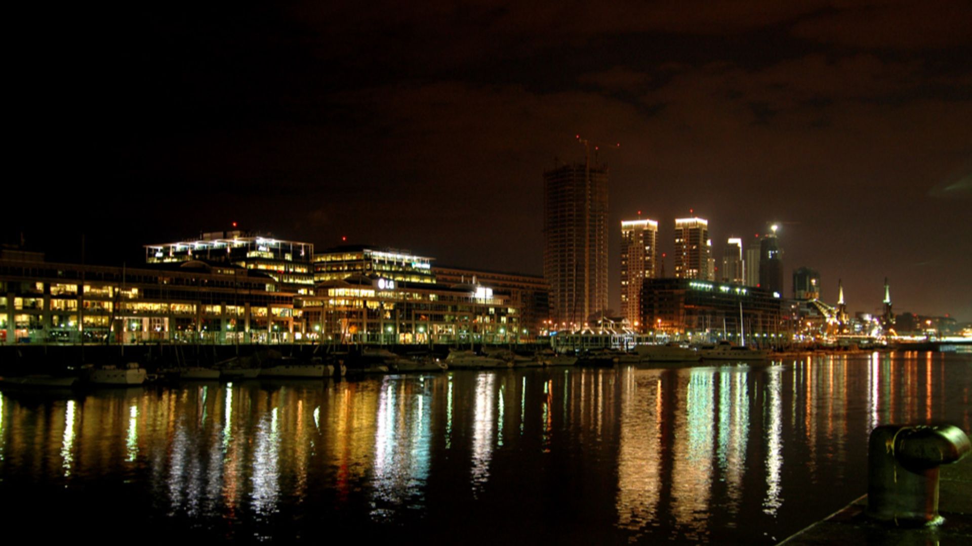 File:Buenos Aires - Puerto Madero at night.jpg