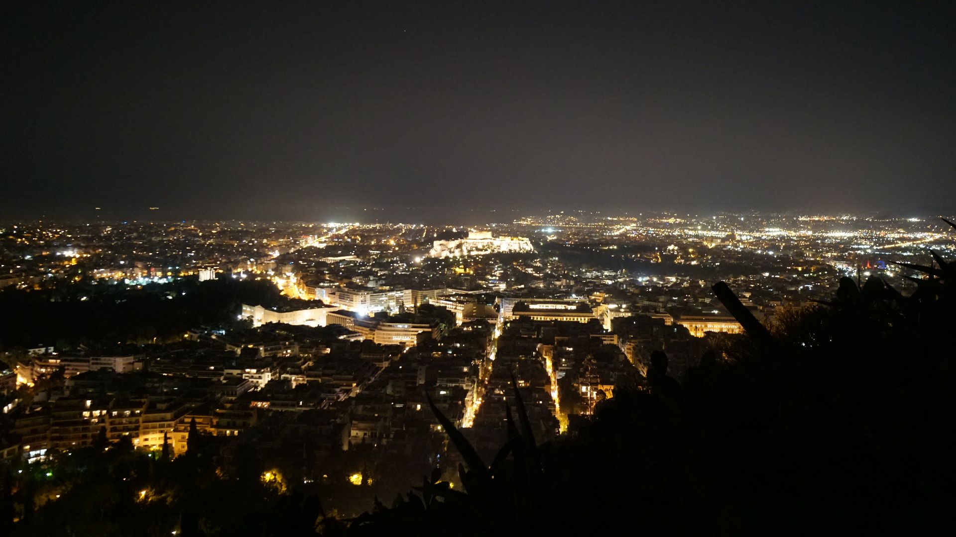 File:View of Athens at night from Mount Lycabettus. In the distance (centre) the Acropolis.jpg