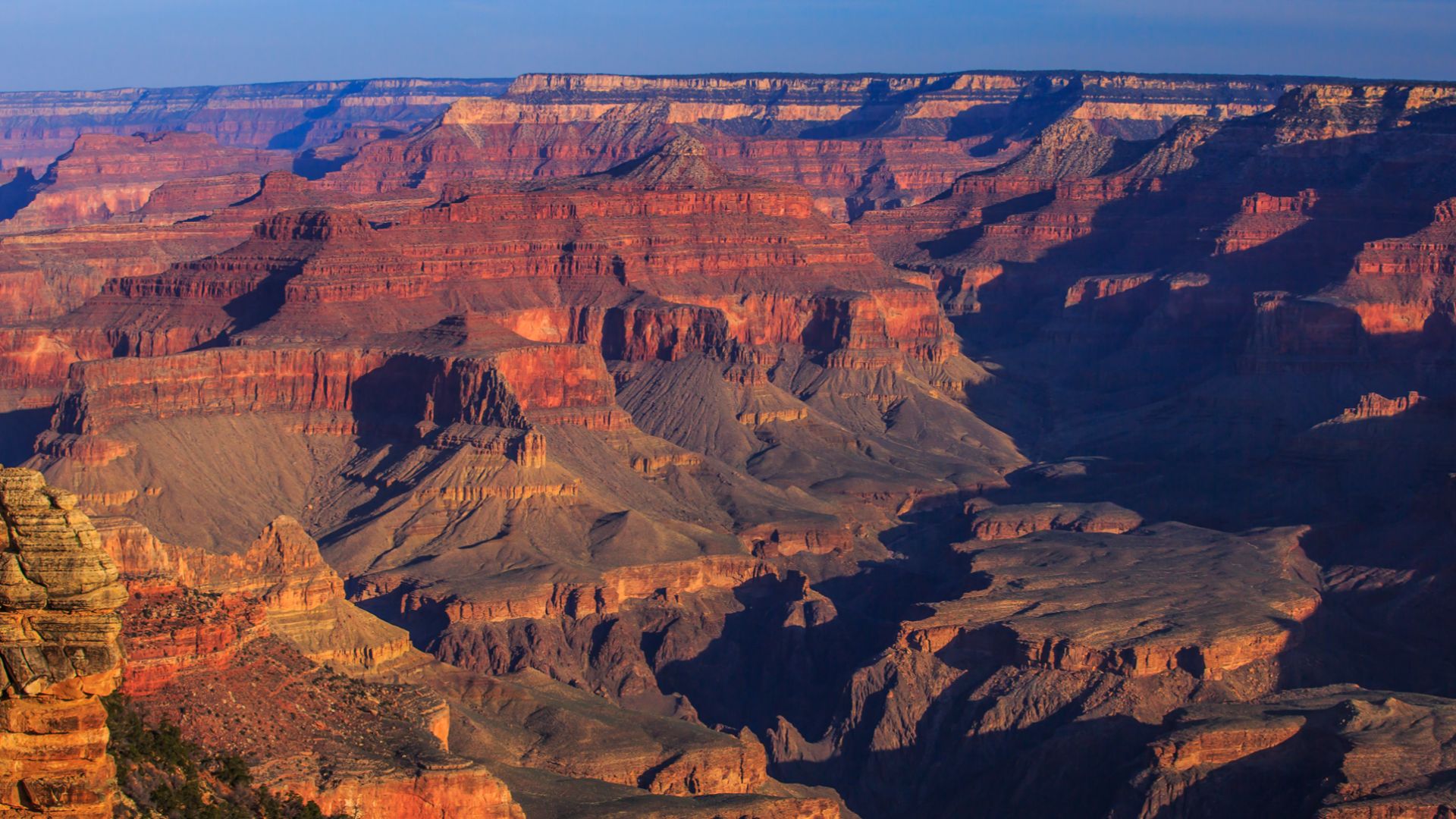 File:Dawn on the S rim of the Grand Canyon (8645178272).jpg