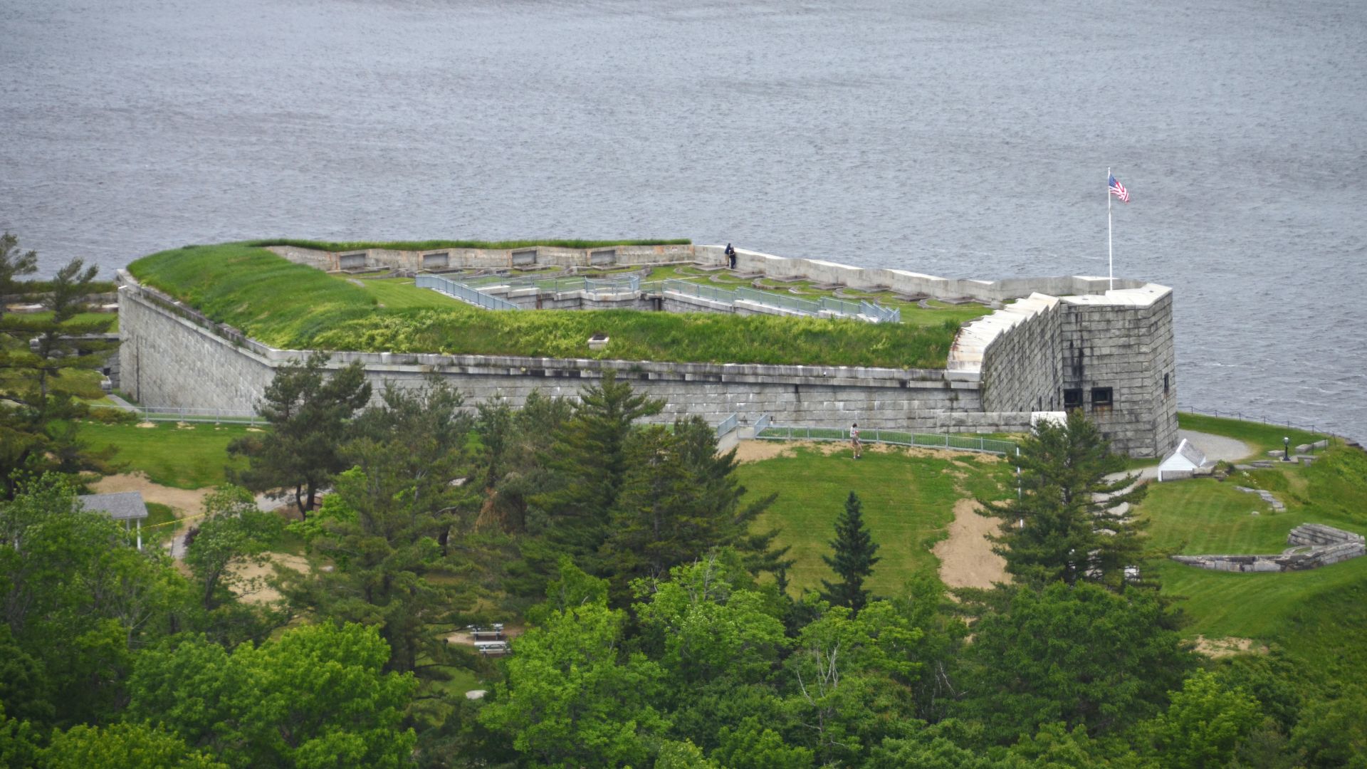 File:Penobscot Narrows Bridge and Observatory Fort Knox Closeup.JPG