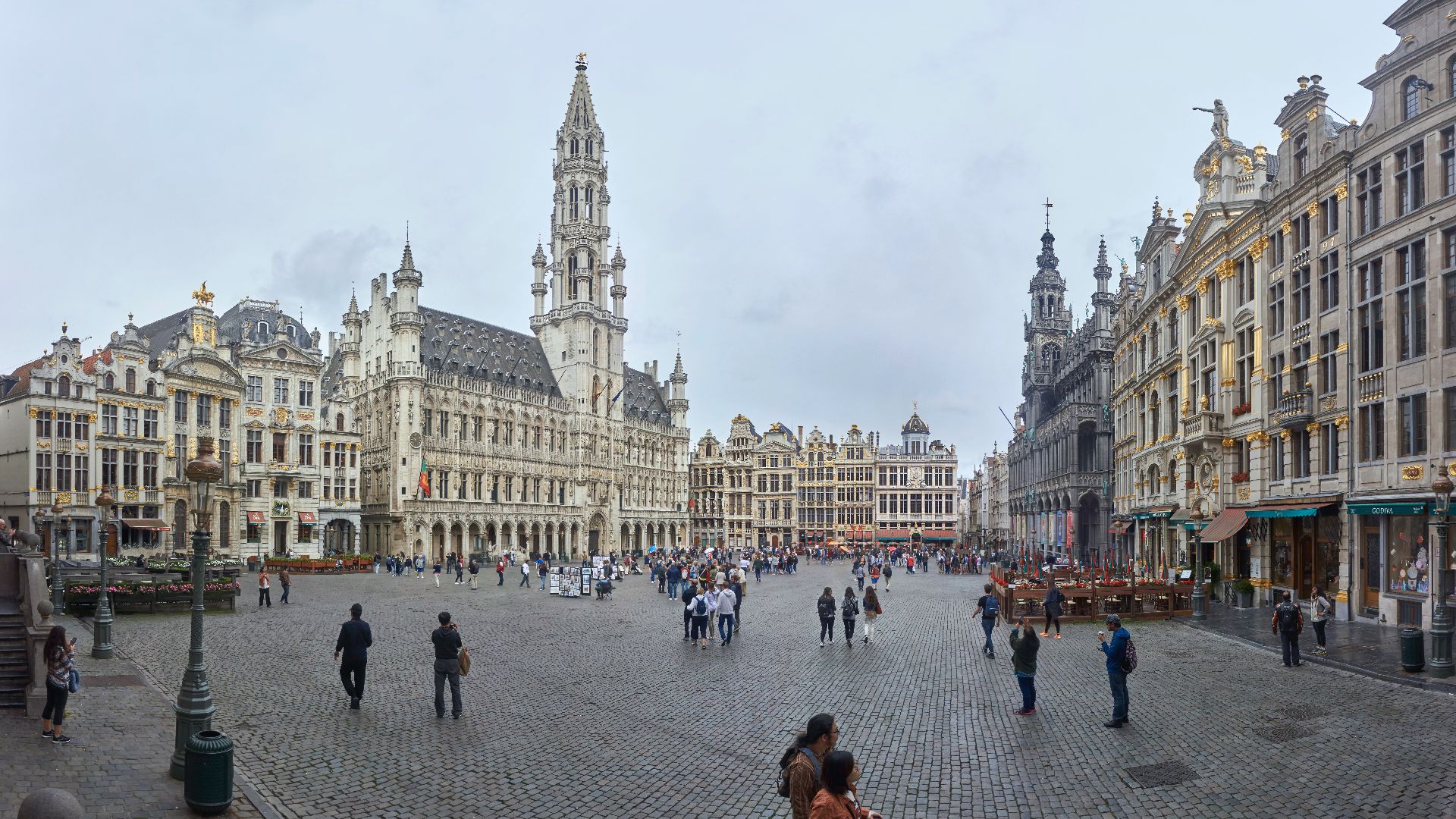 File:Grand-Place, Brussels - panorama, June 2018.jpg