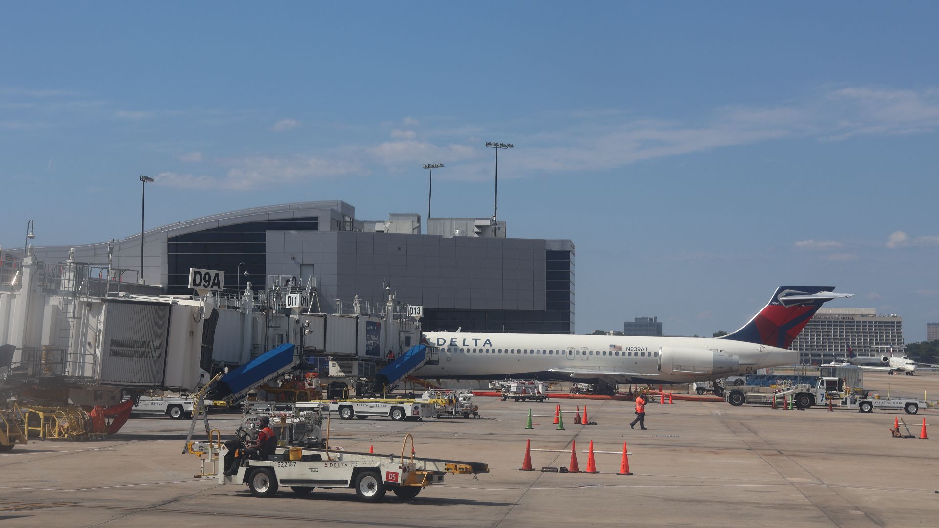 File:View of Hartsfield-Jackson Atlanta International Airport (31 July 2023) 27.jpg
