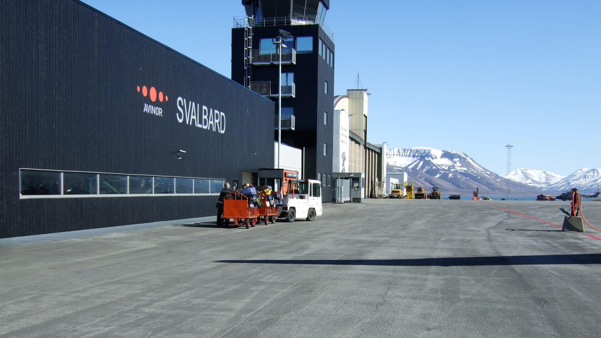 File:Svalbard Airport, Longyear 1.jpg