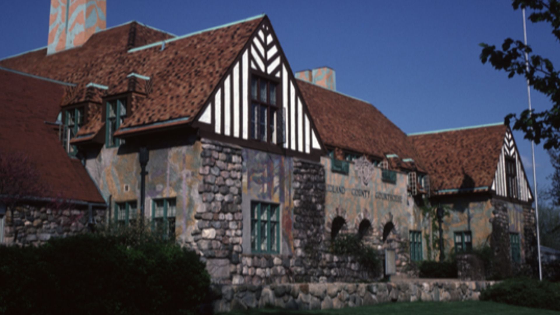 File:Midland County (Michigan) Courthouse.jpg