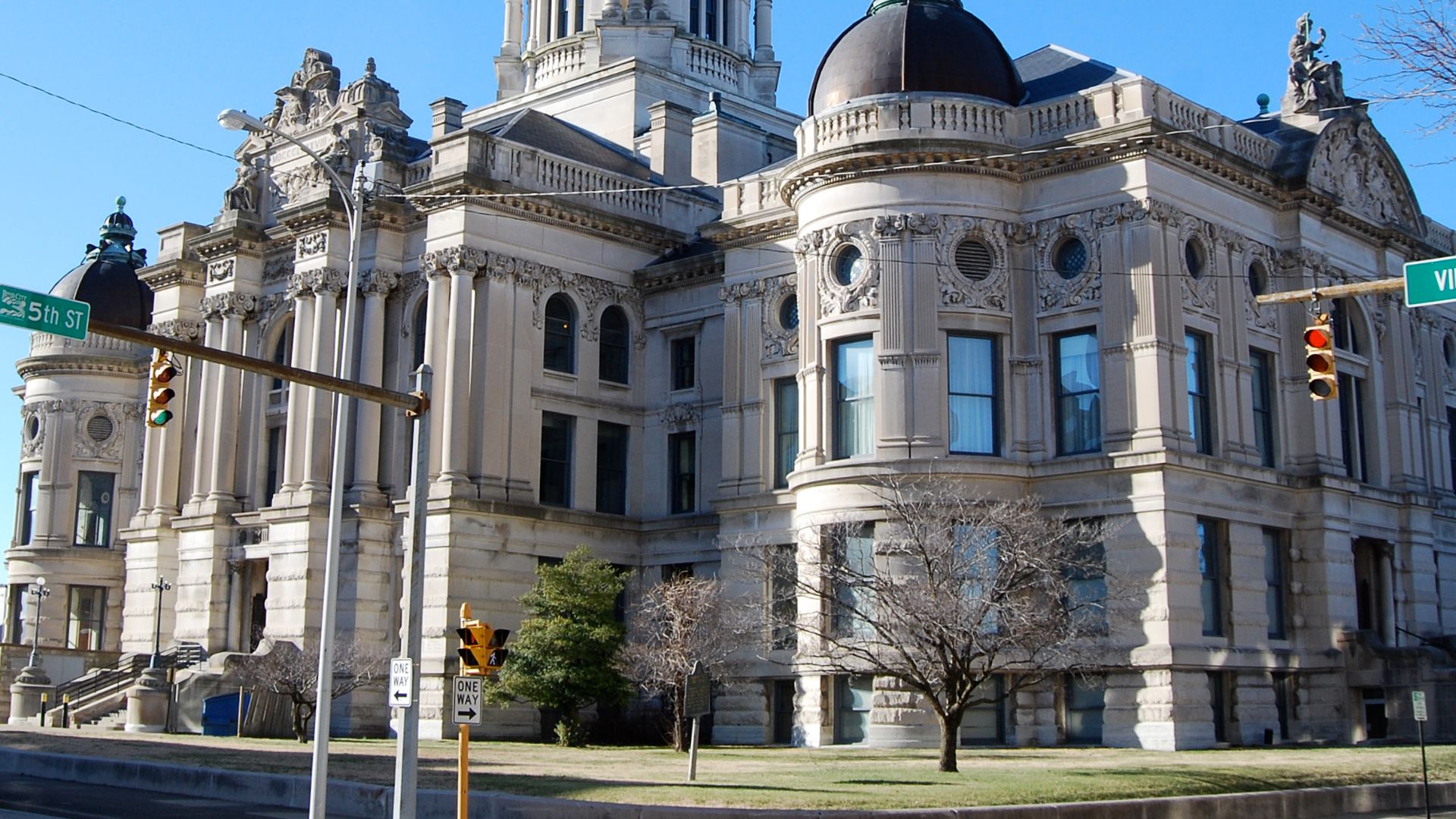 File:Evansville Indiana - Old Courthouse.jpg