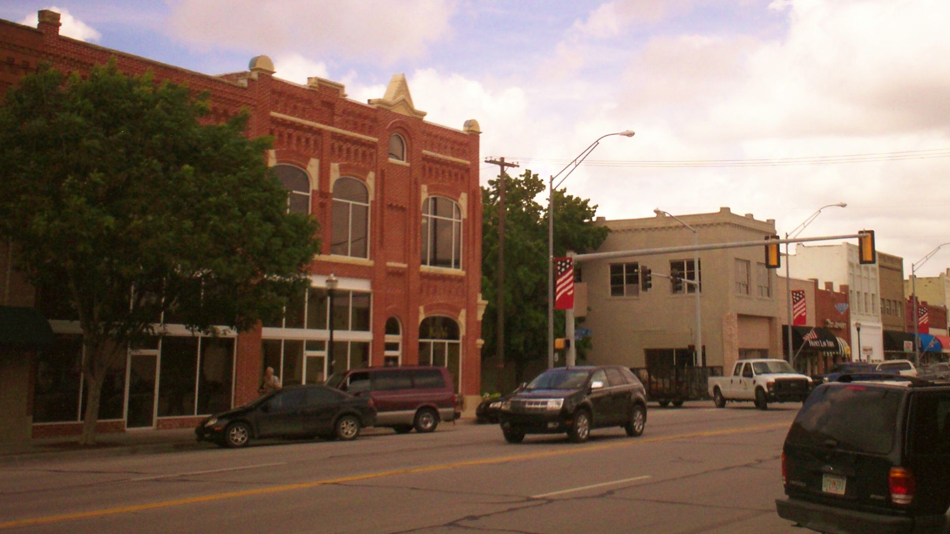 File:Main Street downtown Broken Arrow Oklahoma.jpg