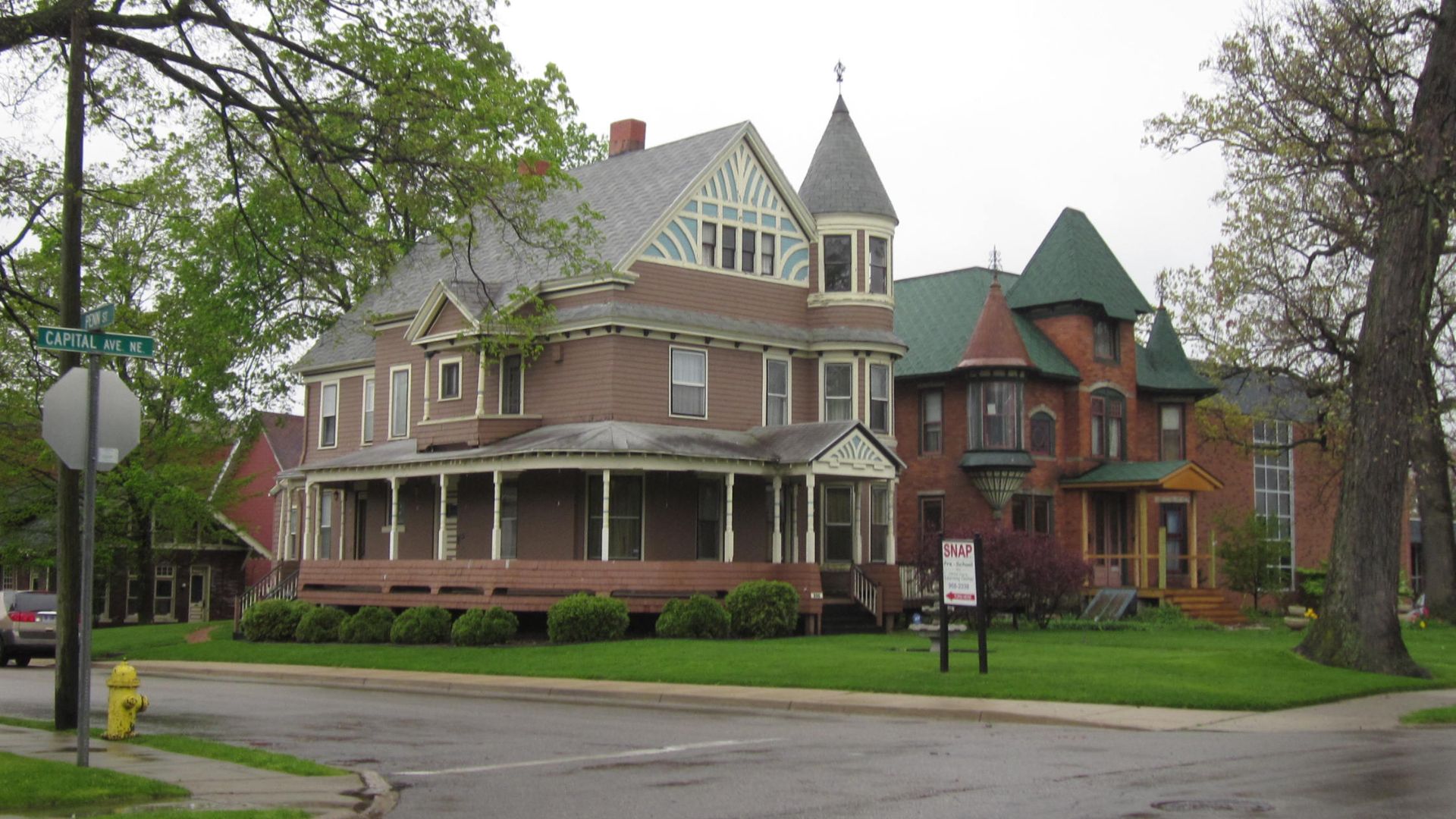 File:Battle Creek, Michigan - 7120193129.jpg