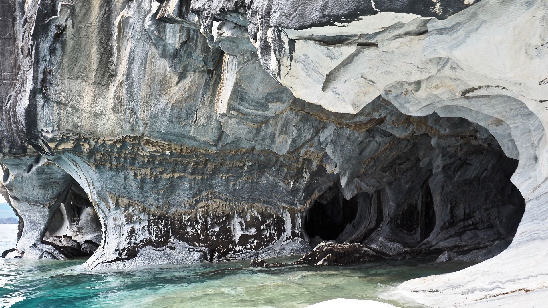 File:Cuevas de Mármol - Marble Caves, Patagonia, Chile.jpg