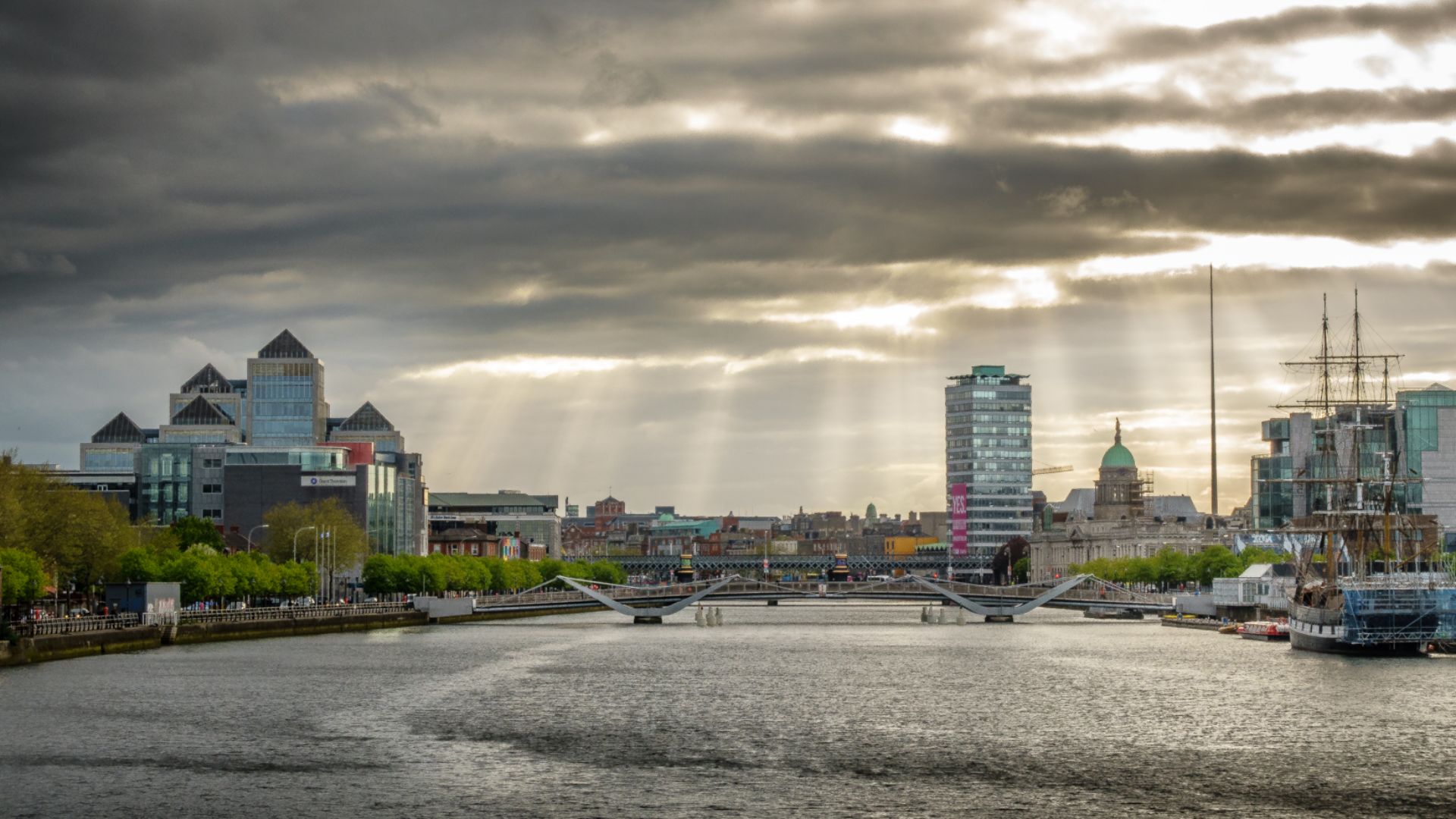 File:Dublin, Ireland (17592569702).jpg