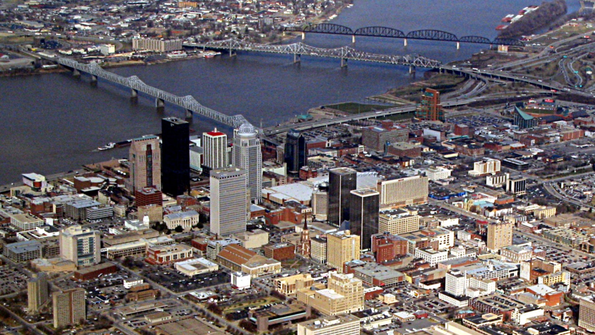 File:Downtown Louisville, Kentucky.jpg