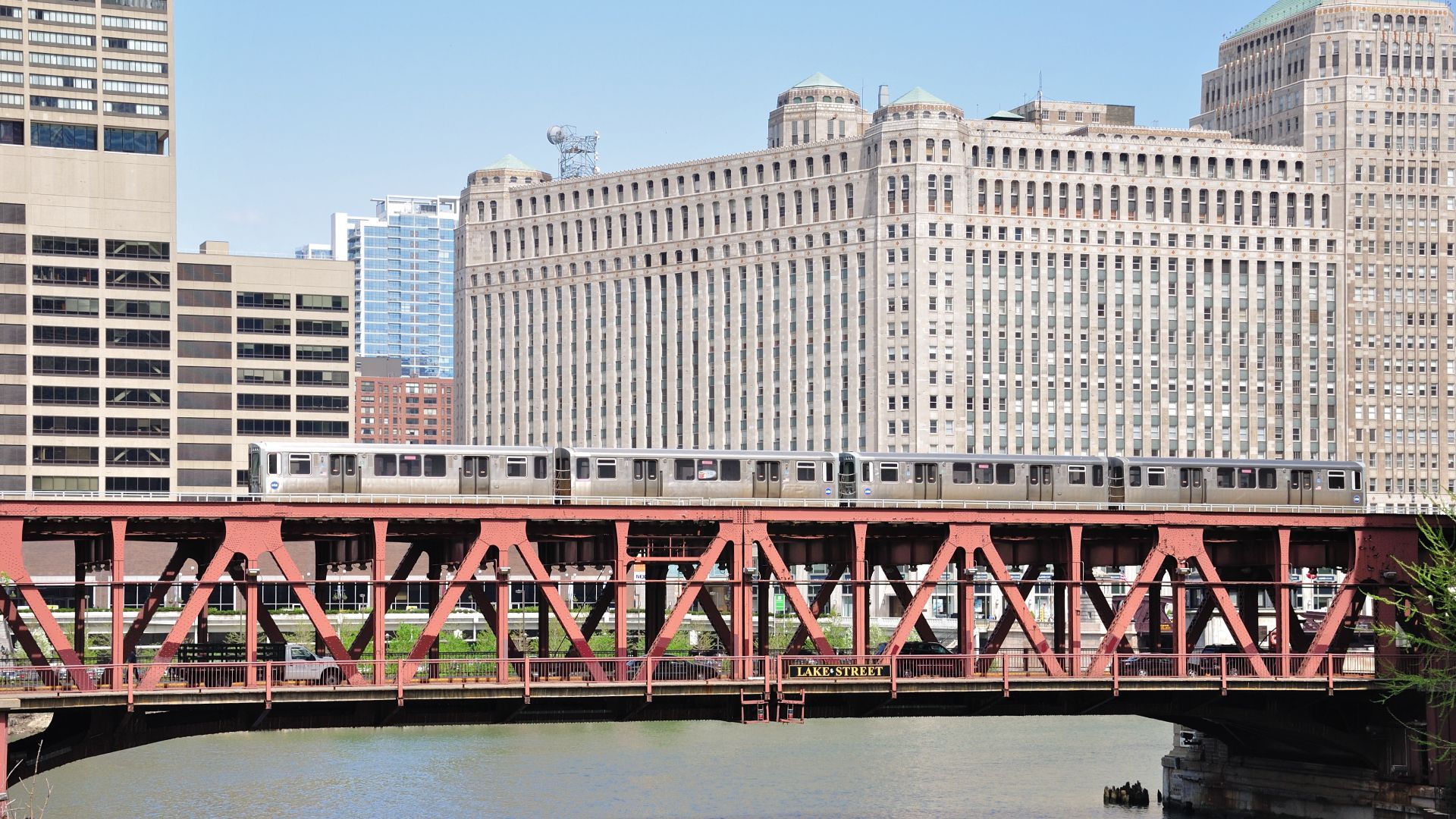 File:Lake Street Bridge in Chicago with