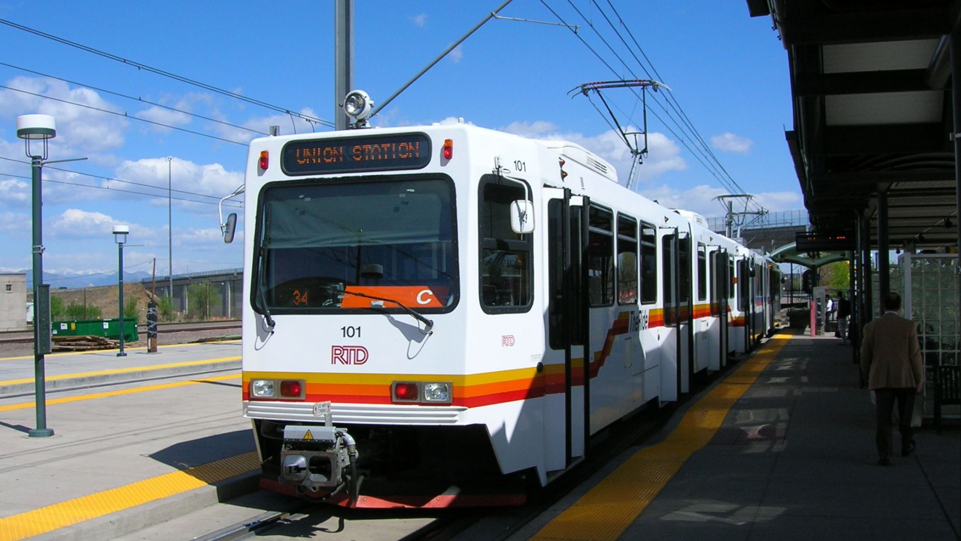 File:Denver RTD light rail train.jpg