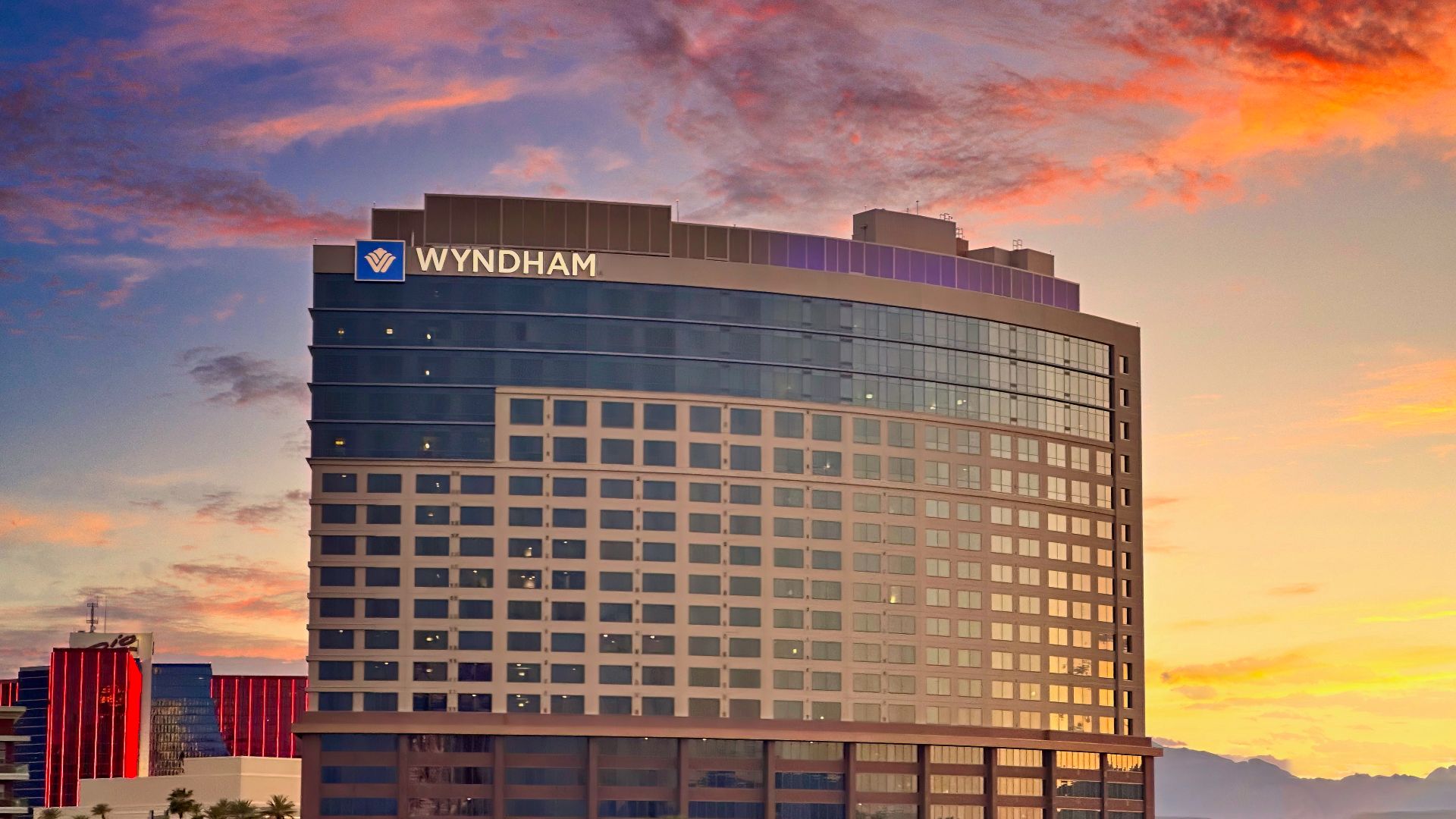 File:A Wyndham resort in Las Vegas, Nevada.jpg