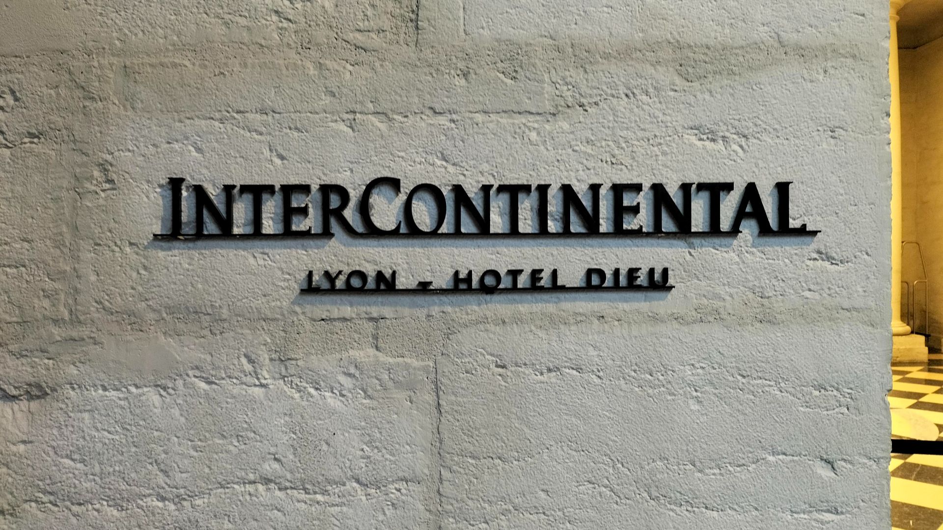 File:Inscription InterContinental Lyon.jpg