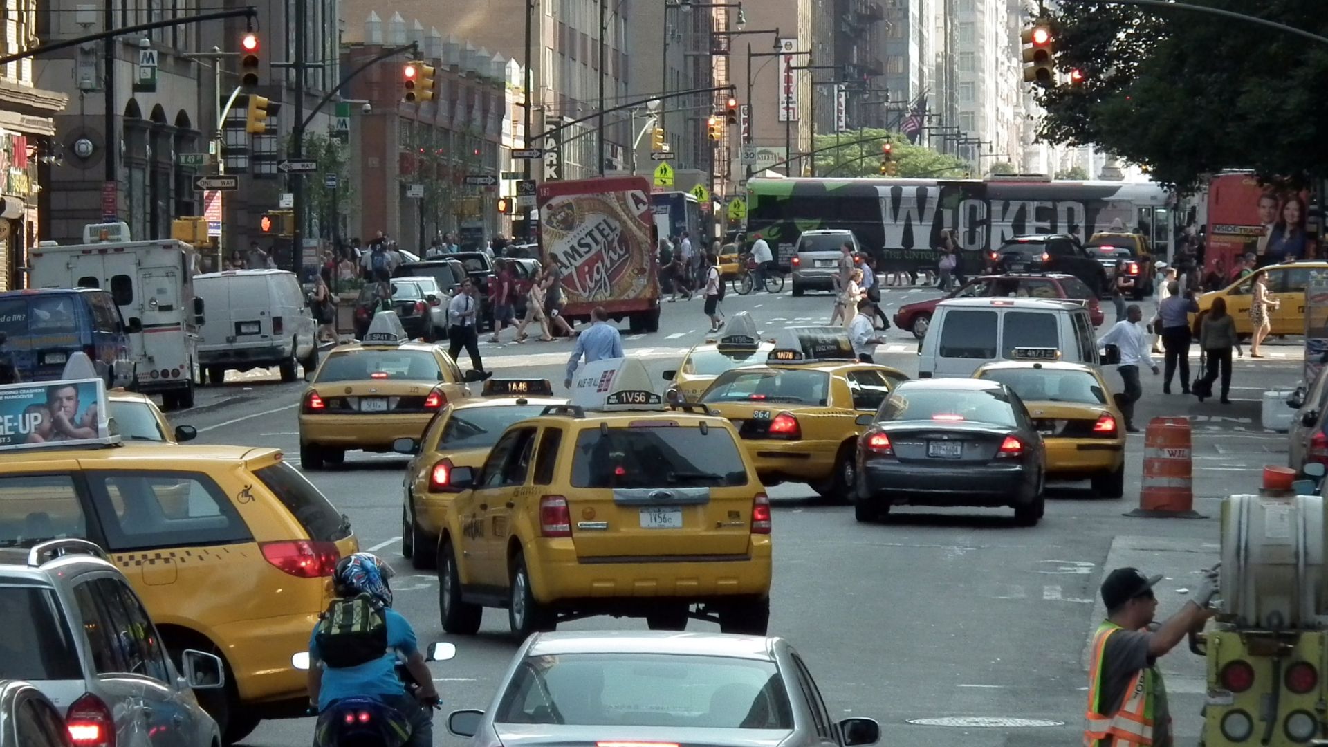 File:New York City Traffic (6279776820).jpg