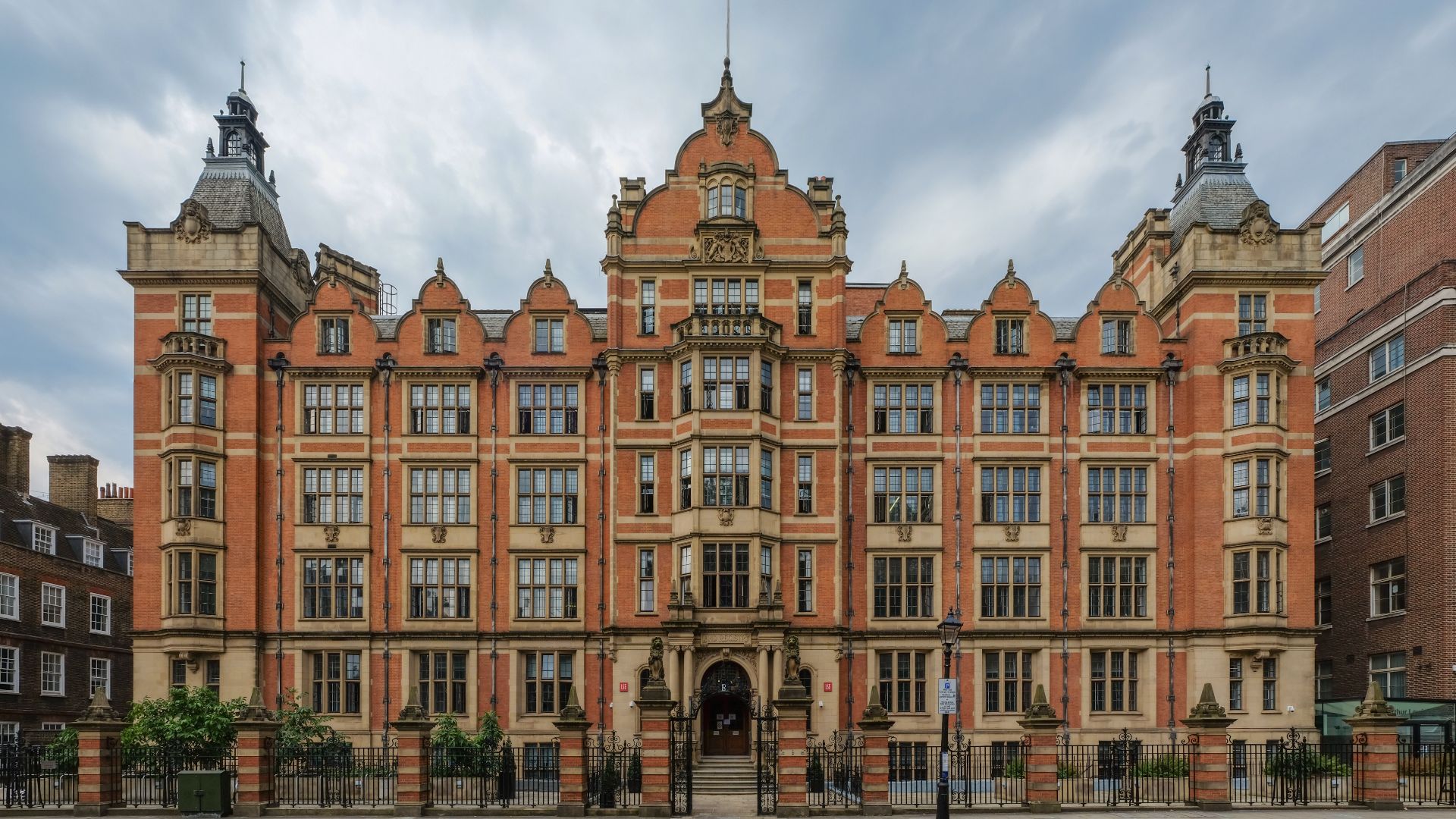 File:Sir Arthur Lewis Building September 2023.jpg