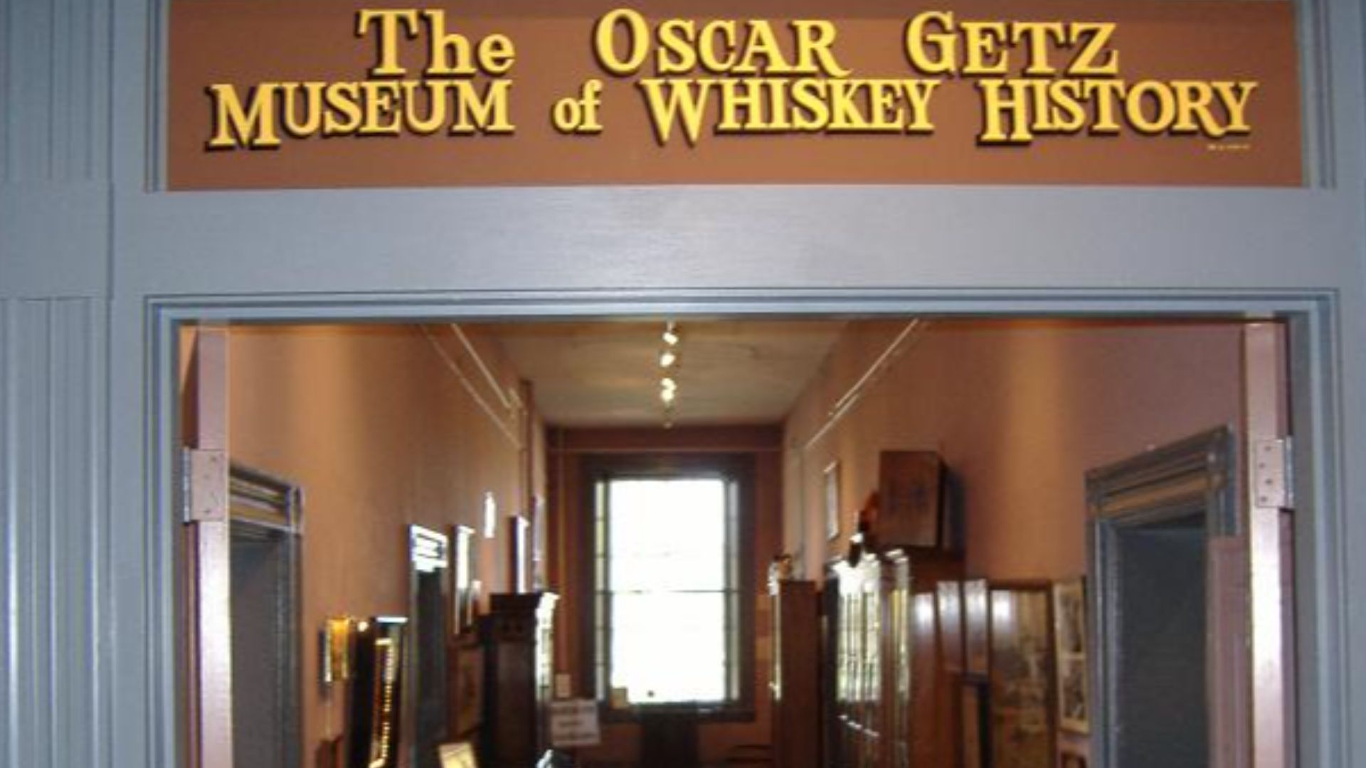 File:Bardstown Whiskey Museum.jpg