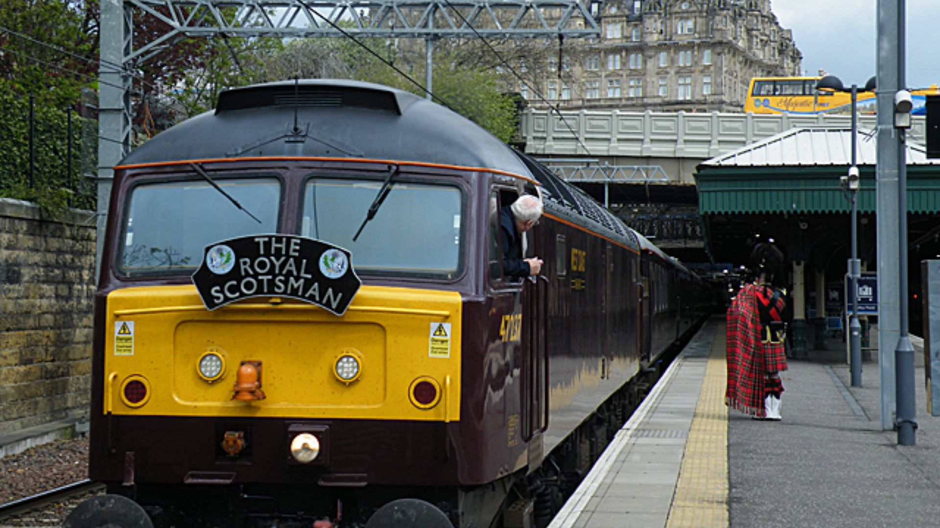 File:The Royal Scotsman - geograph.org.uk - 2946066.jpg