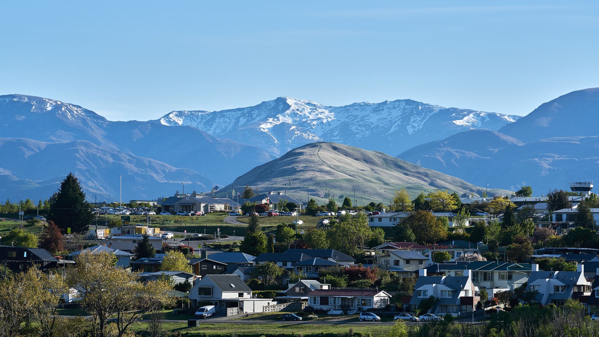 File:Queenstown, New Zealand (49178012863).jpg