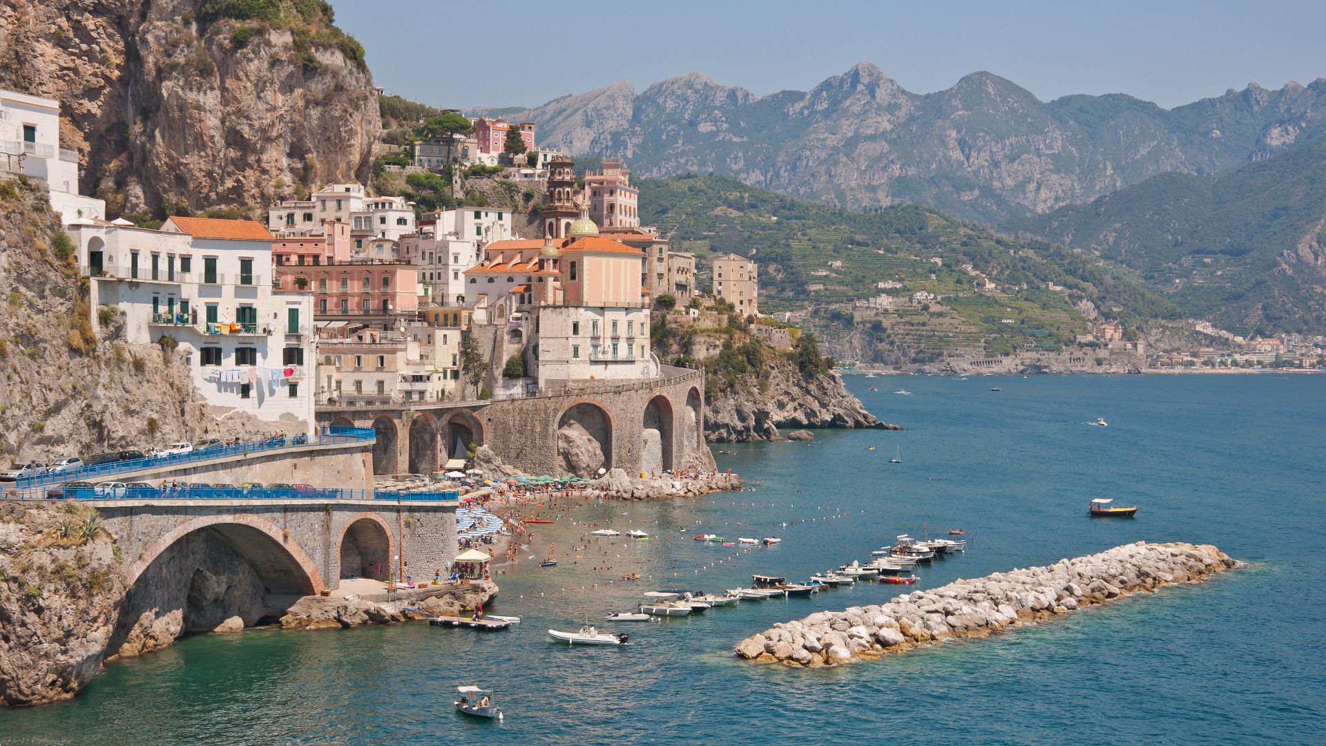 File:Atrani (Costiera Amalfitana, 23-8-2011).jpg