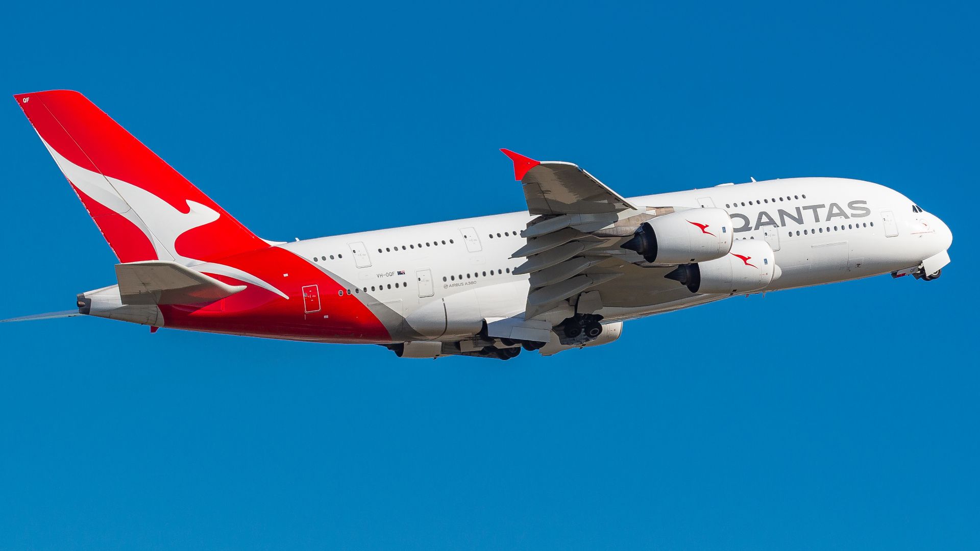 File:QANTAS A380 VH-OQF 4974.jpg