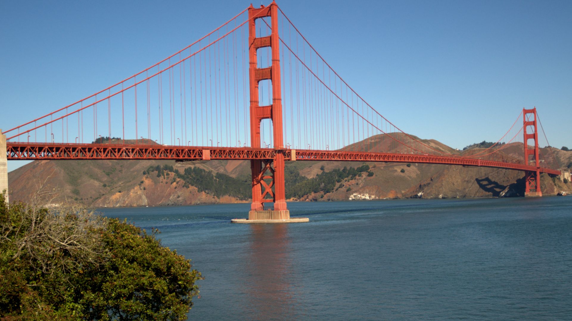 File:Golden Gate Bridge seen from the Presidio in San Francisco 42.jpg