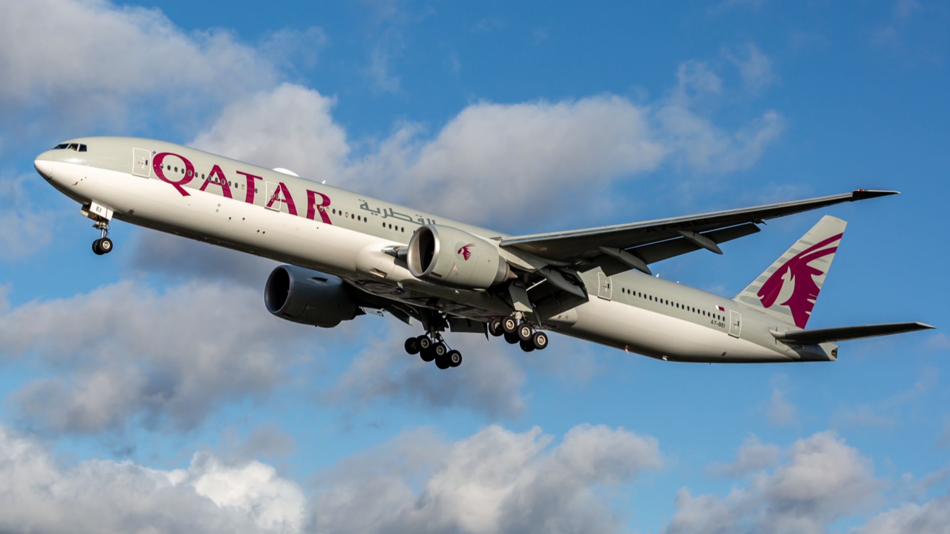File:Qatar Airways Boeing 777.jpg