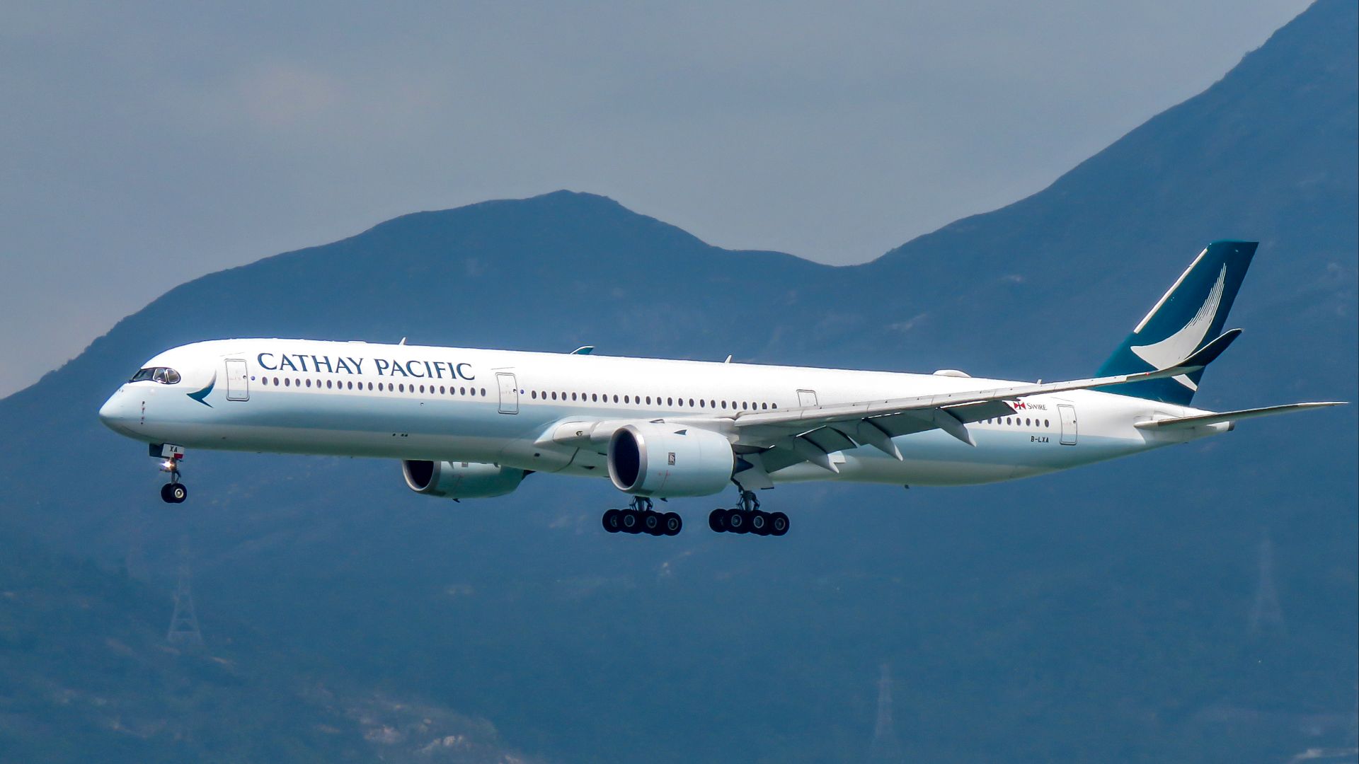 File:Cathay Pacific A350-1000 (B-LXA) @ HKG, March 2019.jpg