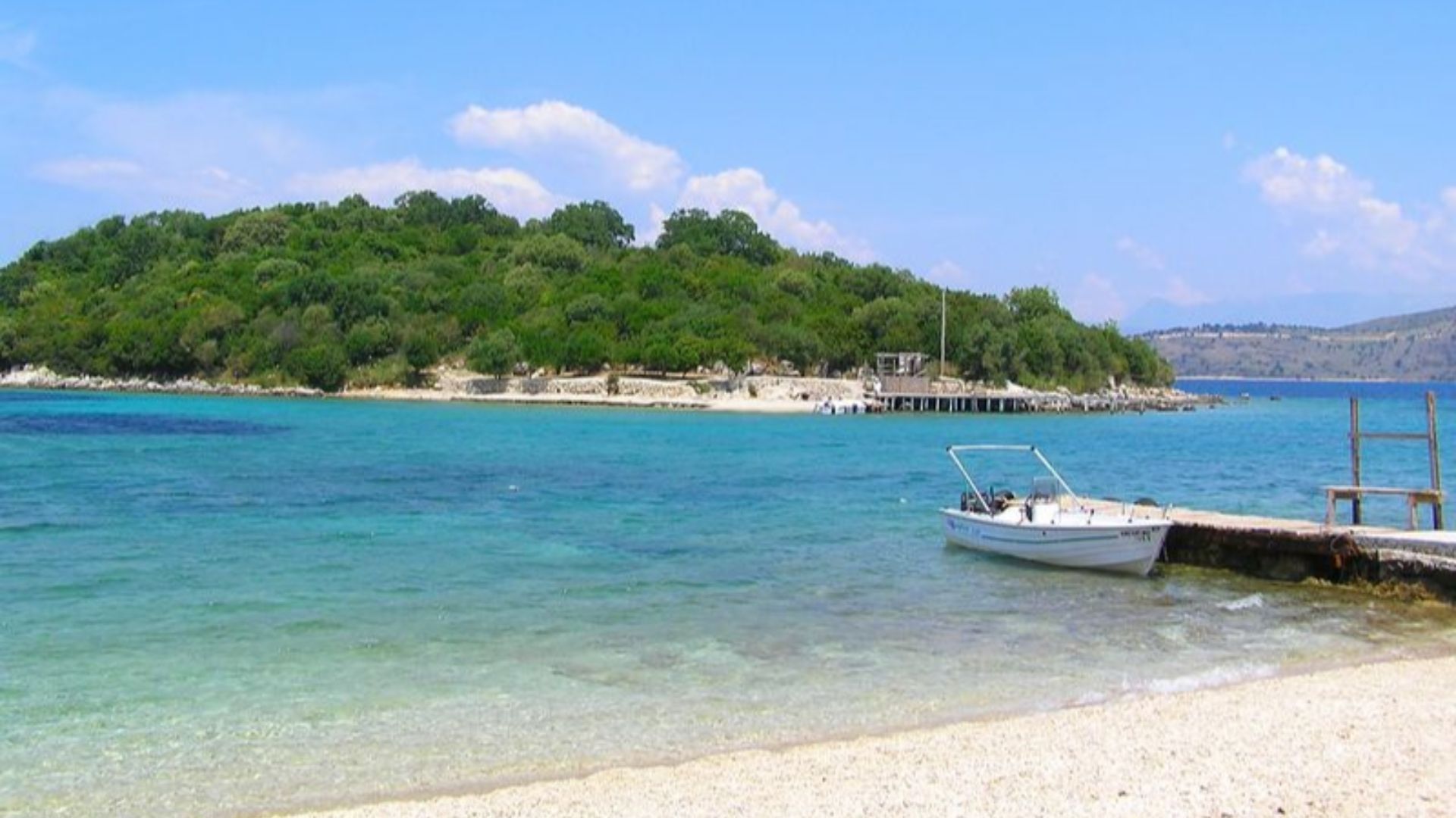 File:Ksamil Beach.jpg