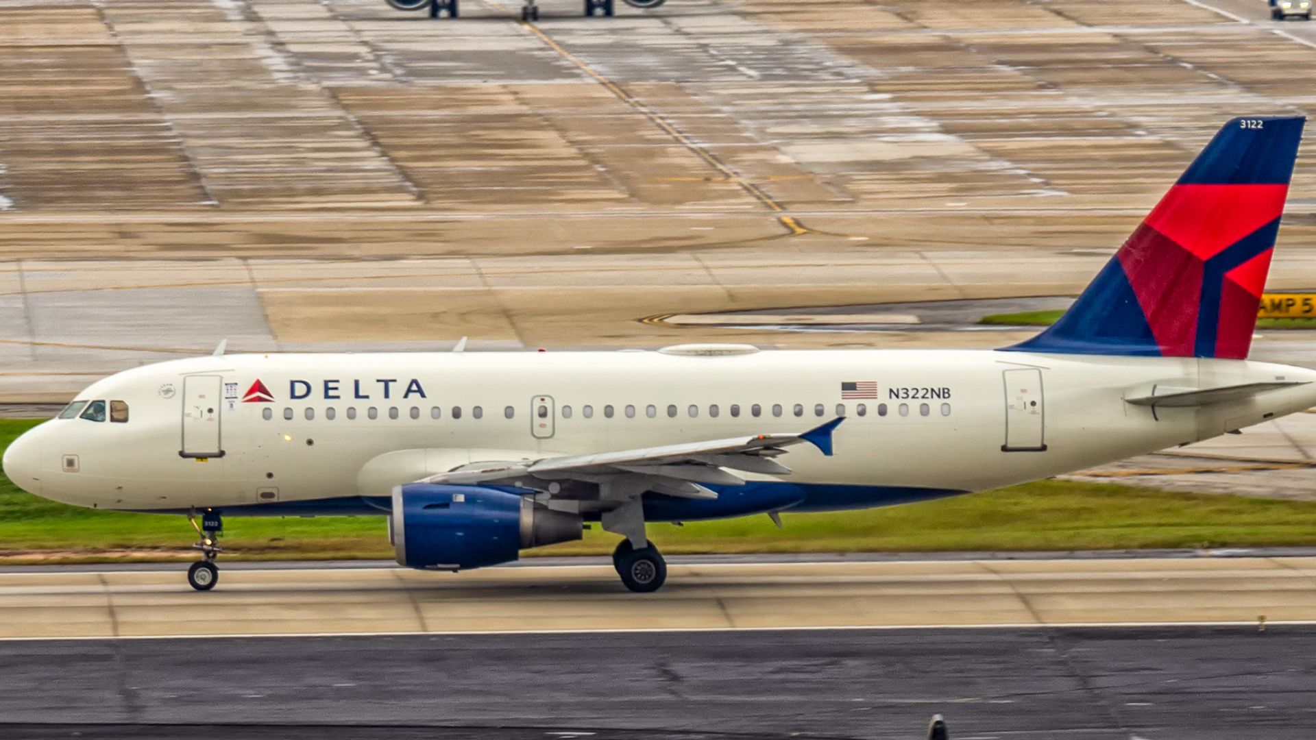 File:N322NB - Airbus A319-114 - Delta Air Lines.jpg