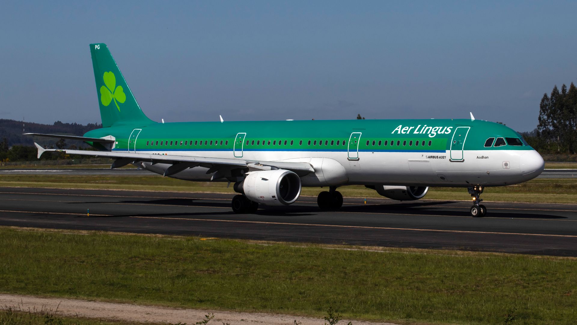 File:EI-CPG A321 Aer Lingus SCQ.jpg
