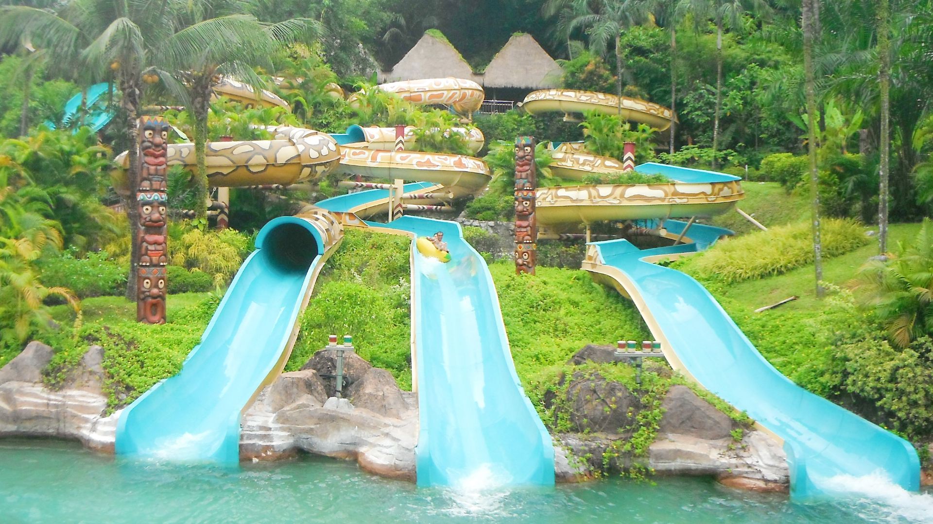 File:Sun Way Lagoon - panoramio.jpg