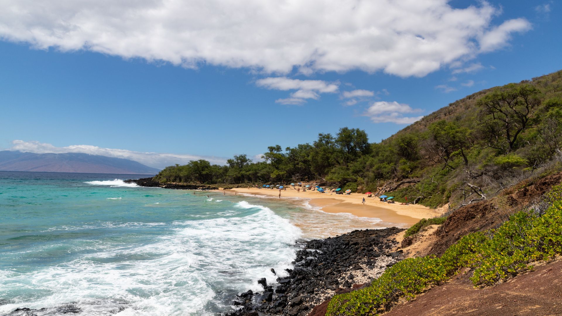 File:Hawaii Maui Makena Little Beach bay (30799841887).jpg