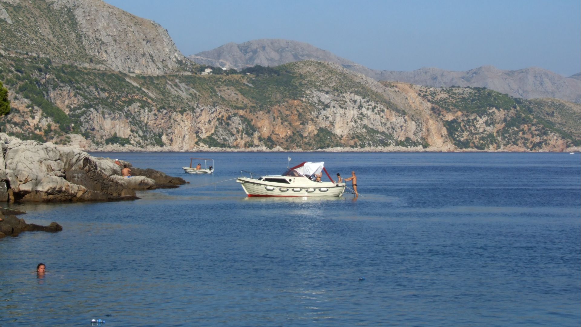 File:Boats - Lokrum island.jpg