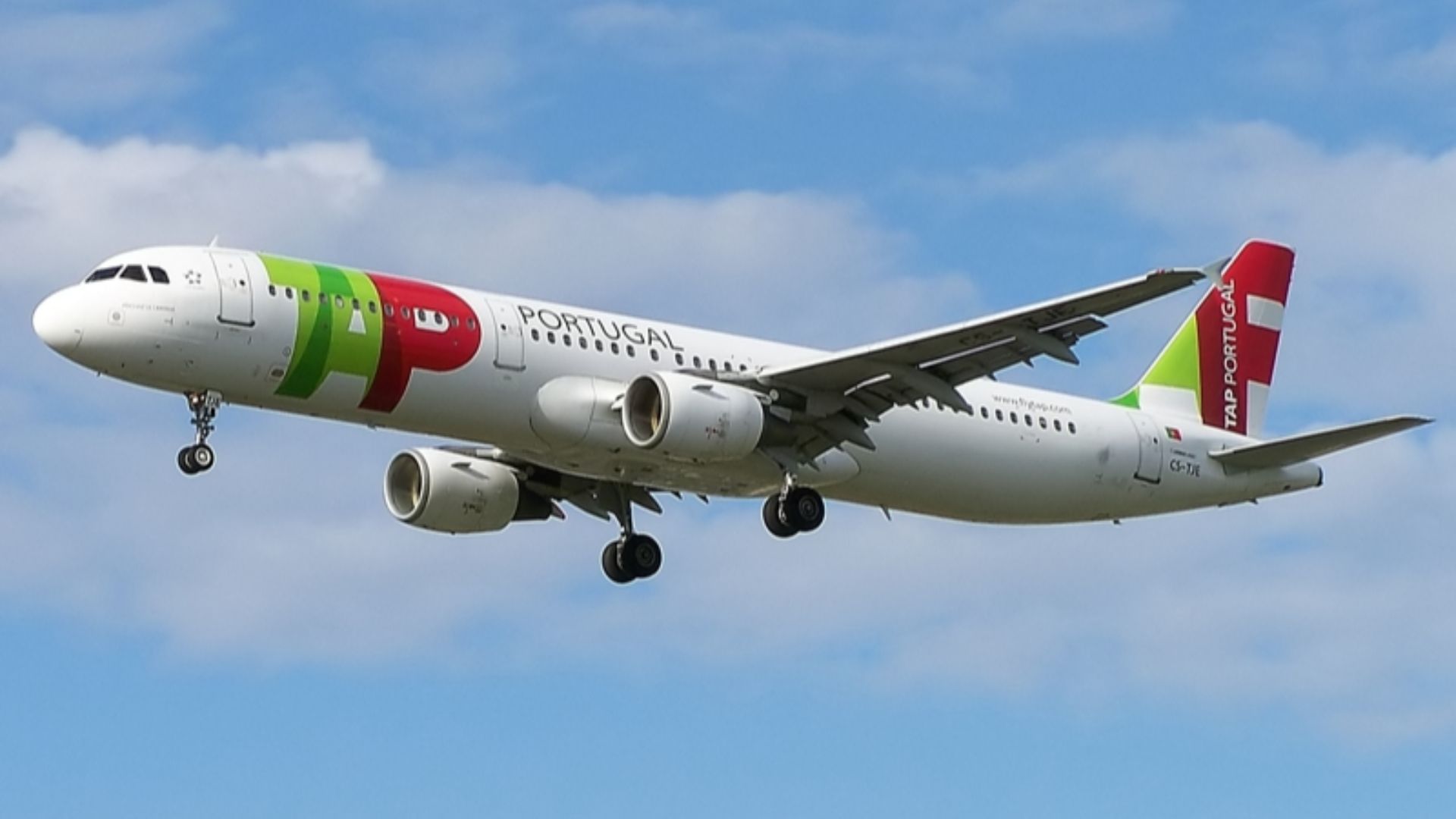 File:Airbus A321 TAP Portugal Airlines (4919723077).jpg
