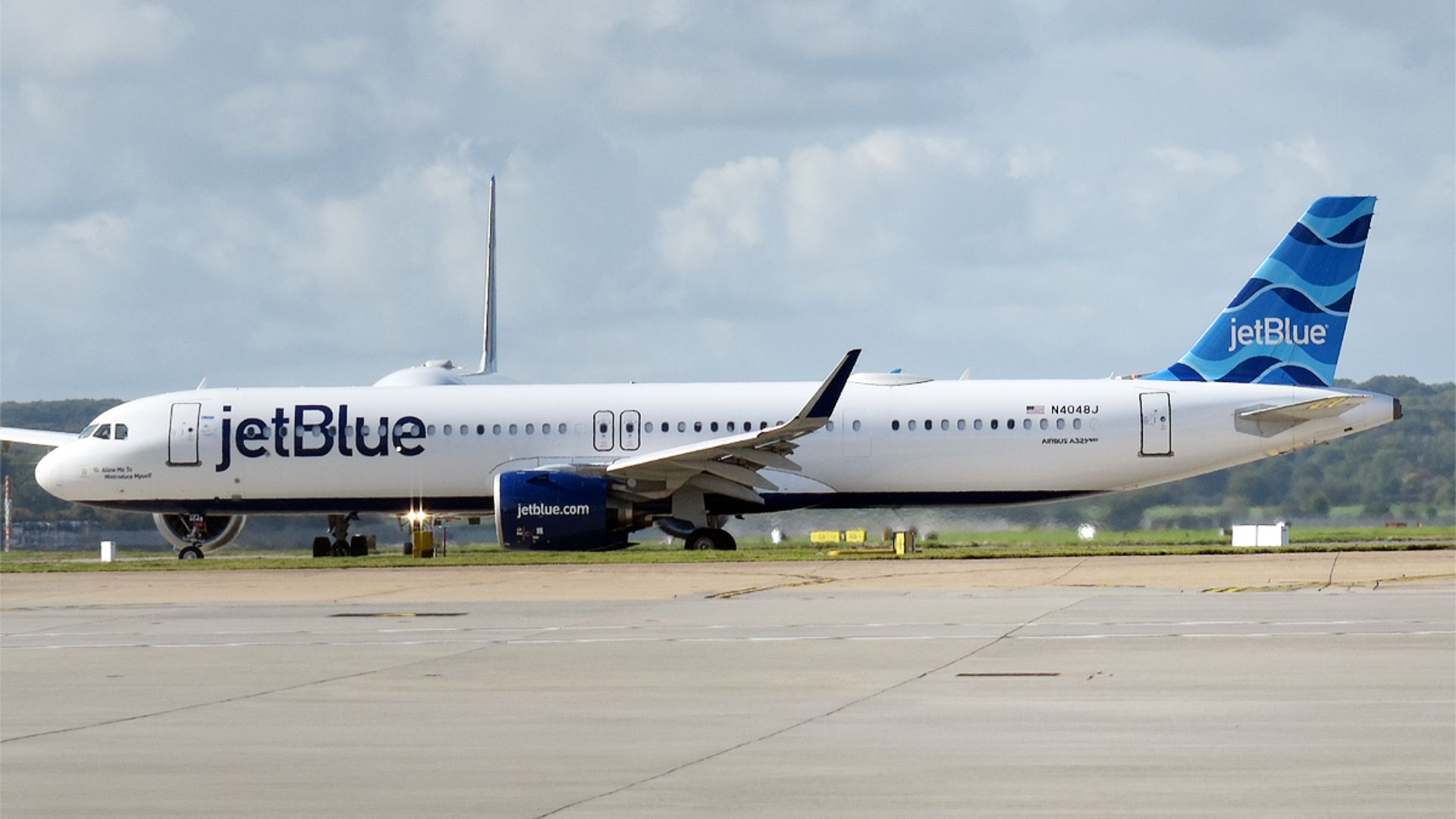 File:JetBlue Airways, N4048J, Airbus A321-271NX.jpg