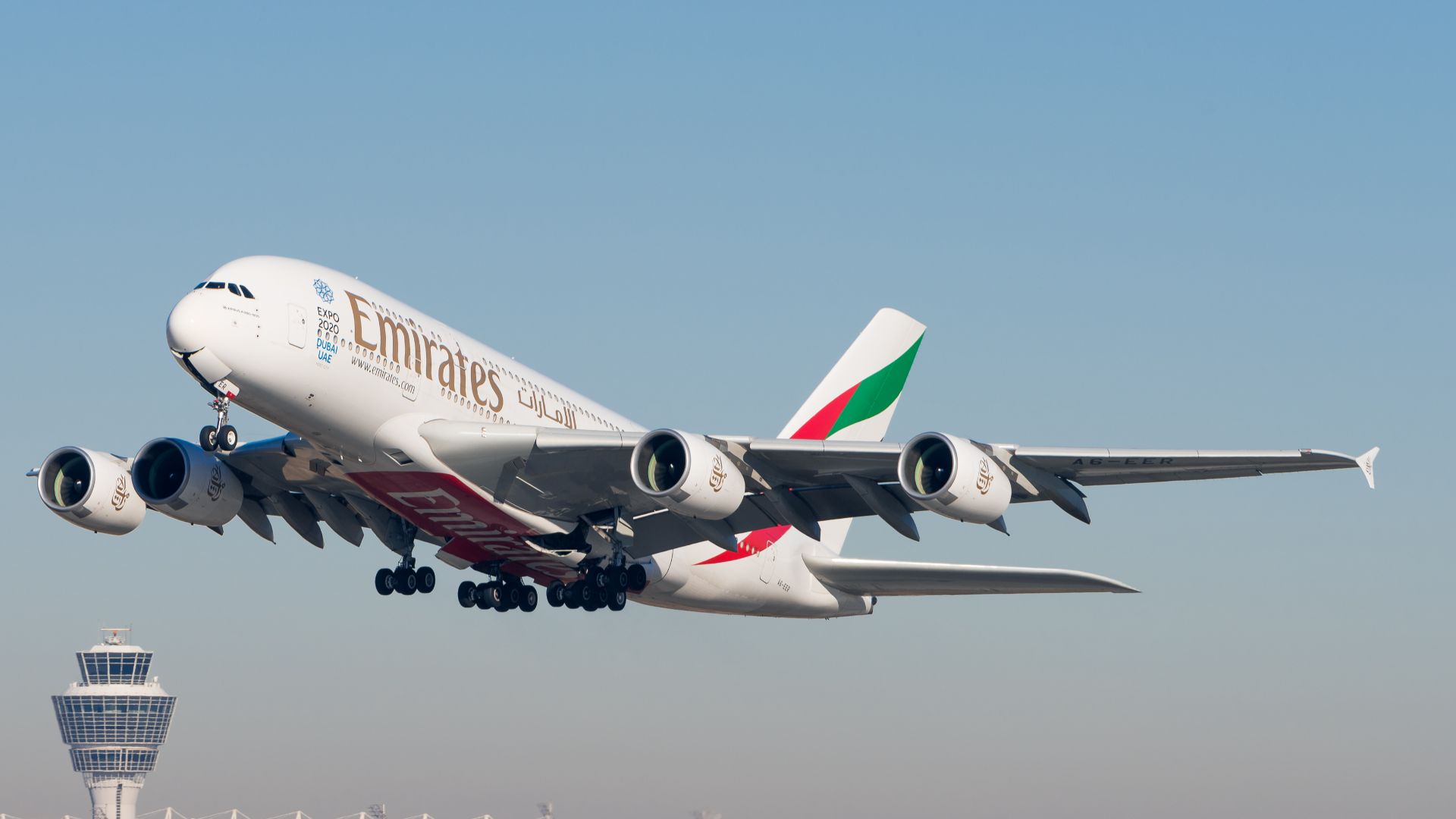 File:Emirates Airbus A380-861 A6-EER MUC 2015 01.jpg