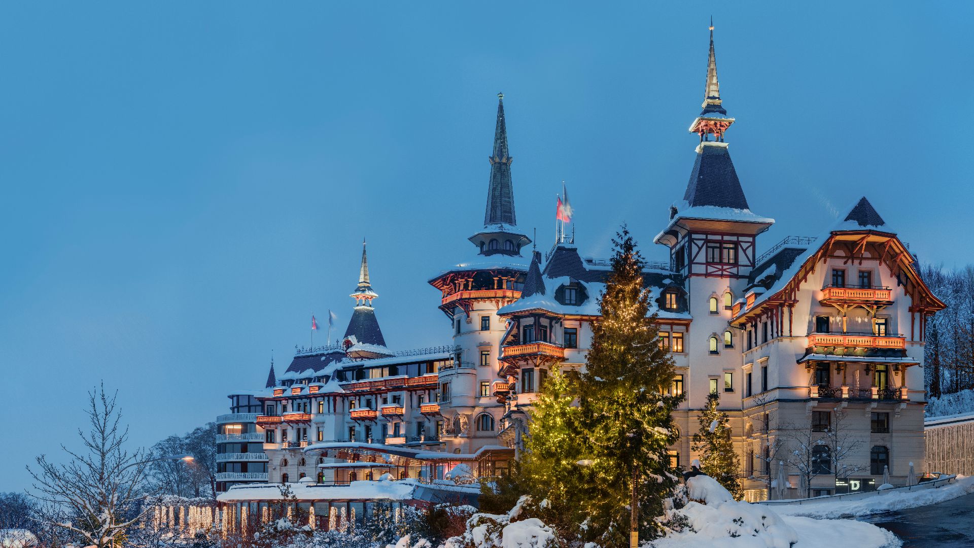 File:CH.ZH.Zurich Hotel The-Dolder-Grand 3x2-R 15K.jpg