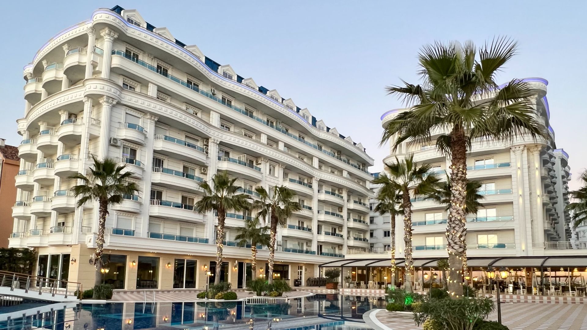 File:Golem, Qarku i Tiranës (Tirana County), Albania - Grand Blue Fafa Resort, 7 January 2023 - Pool.jpg