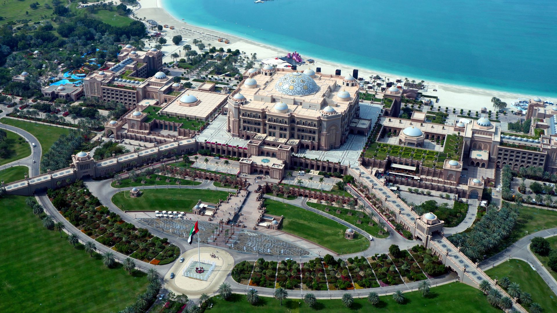 File:Emirates Palace.jpg