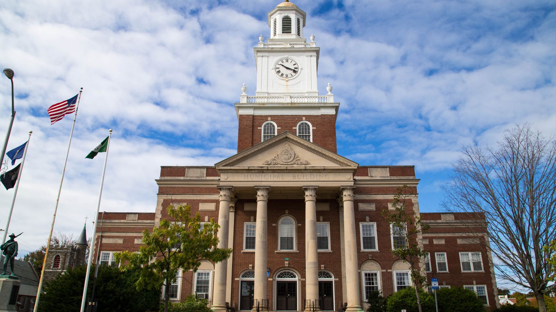 File:Dover City Hall.jpg