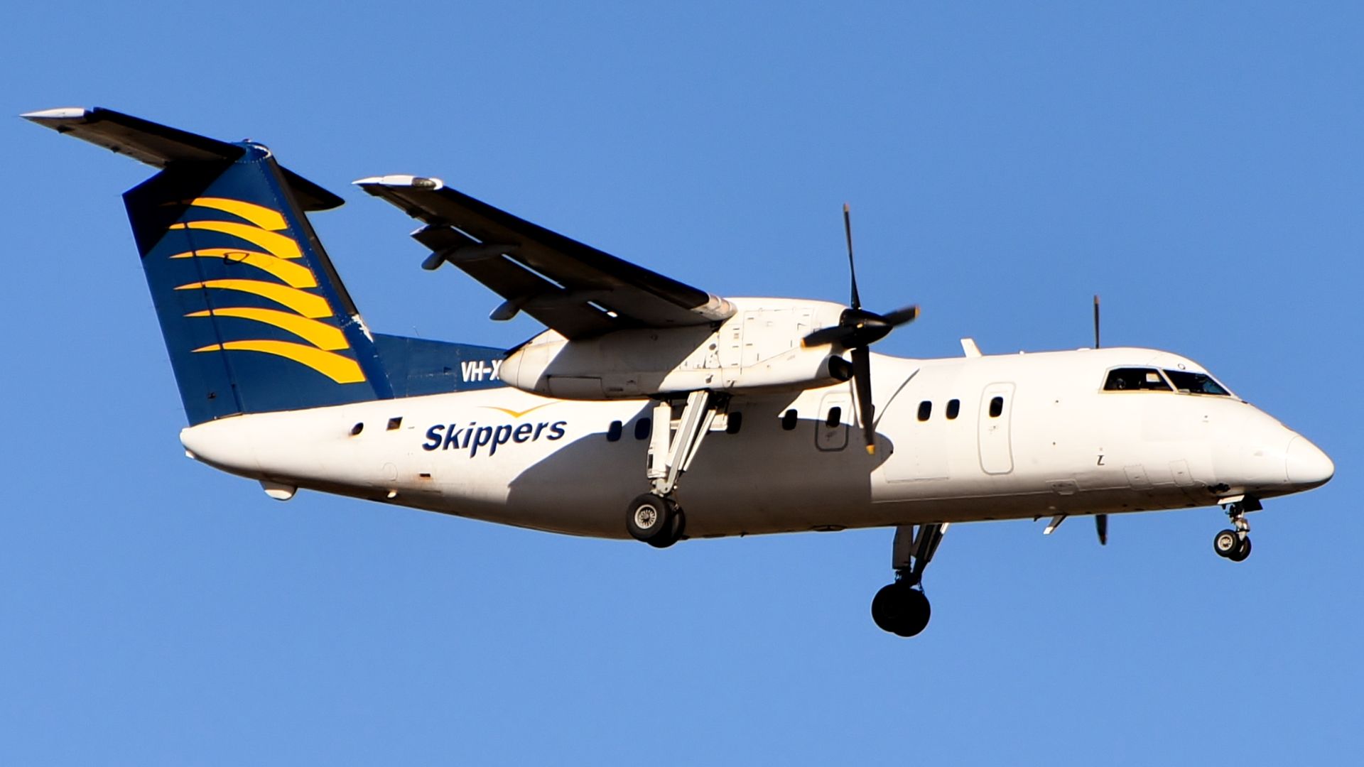 File:Skippers DHC-8-100 VH-XFQ Perth 2024 (01).jpg